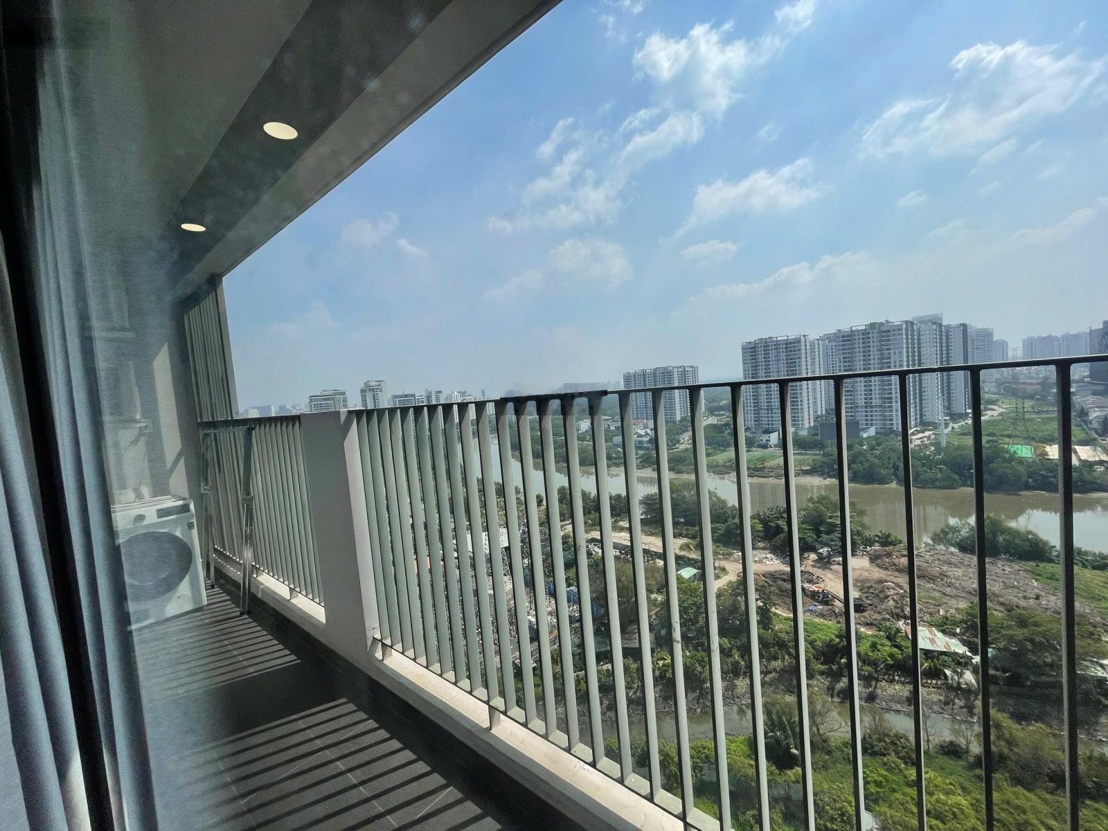 Cho thuê CH tại Lavida Plus, view sông, 70m2-2PN, full nội thất, giá: 15tr/tháng. LH 0966733922