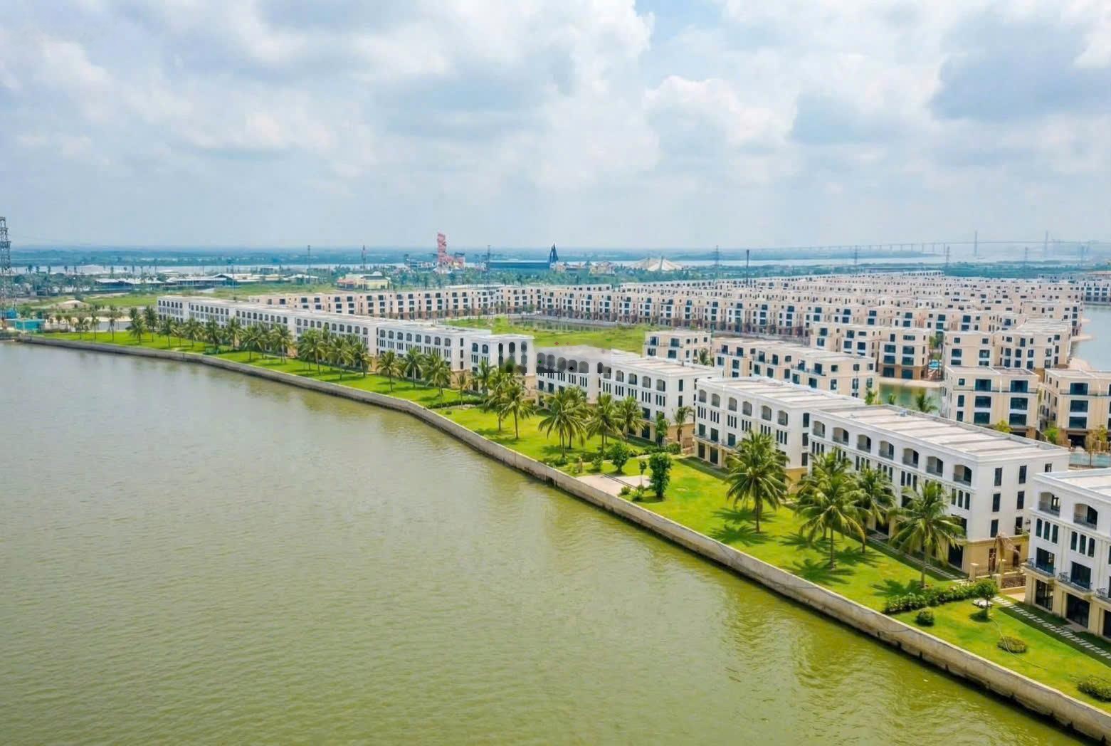 Còn sót lại đúng 1 căn Shophouse 3 tầng 90m rẻ nhất Vinhomes Vũ yên