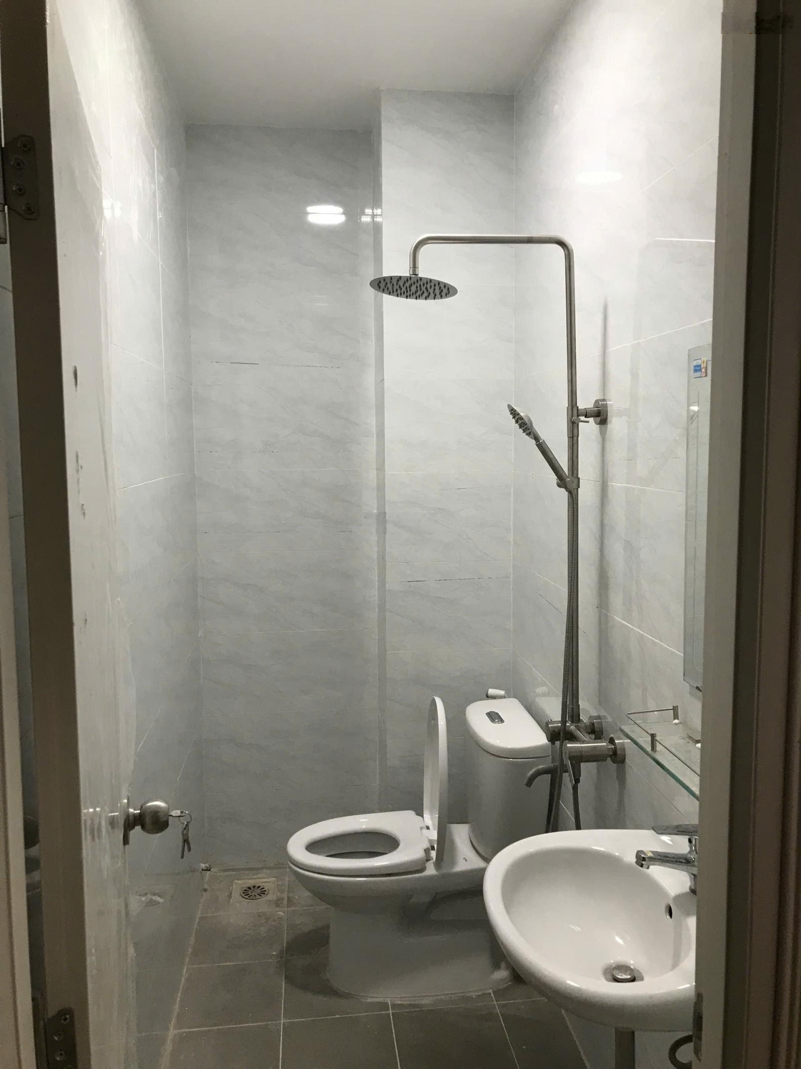 Cho thuê nhà 100m2 - 1tr 2lầu + ST ngay Metro giá rẻ nhất Thủ Đức!