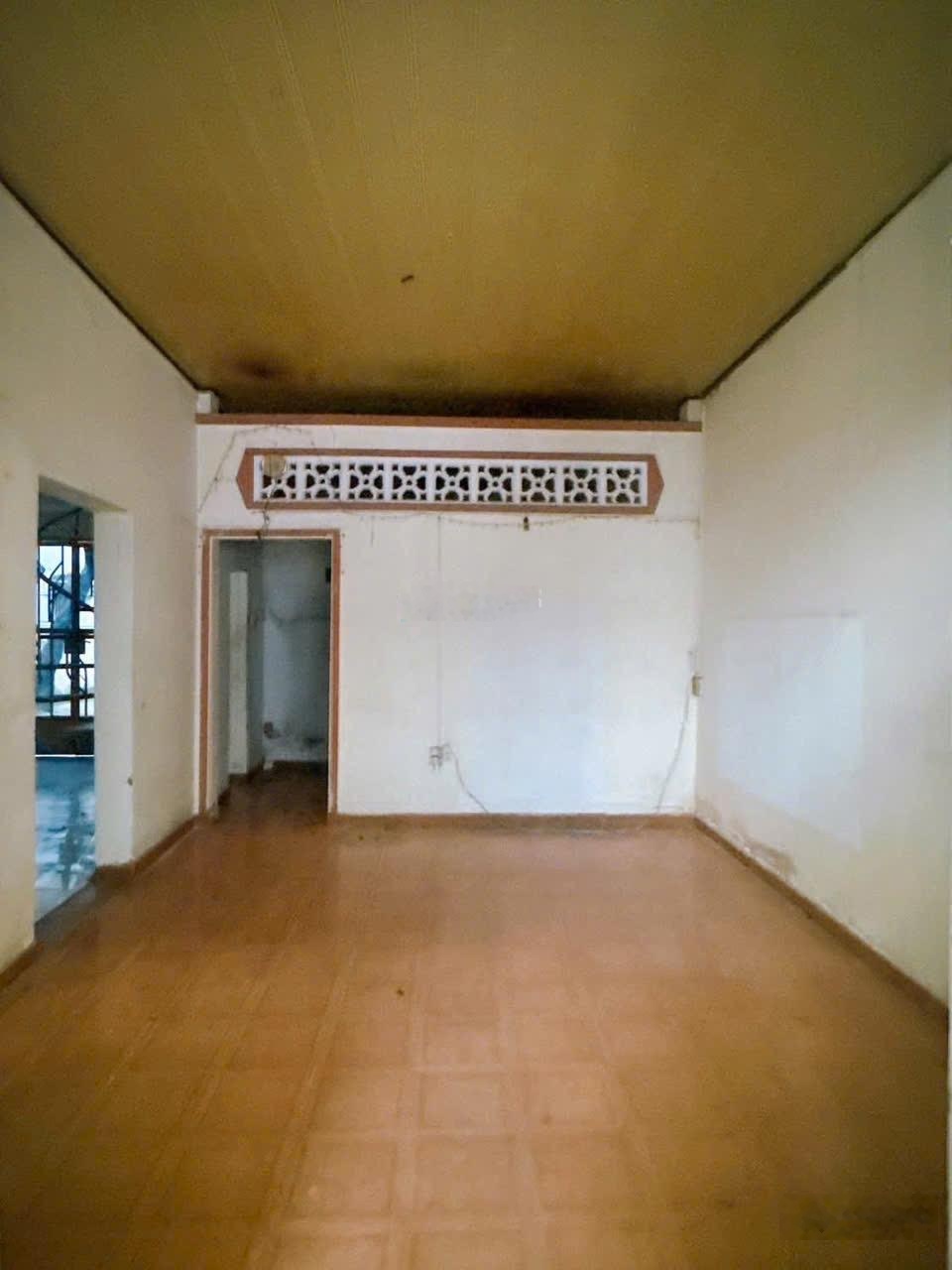 Bán nhà Bùi Đình Tuý, Quận Bình Thạnh: 108m2 (10 x 11m) - 2 tầng - Tiện xây mới - 11,8 tỷ TL