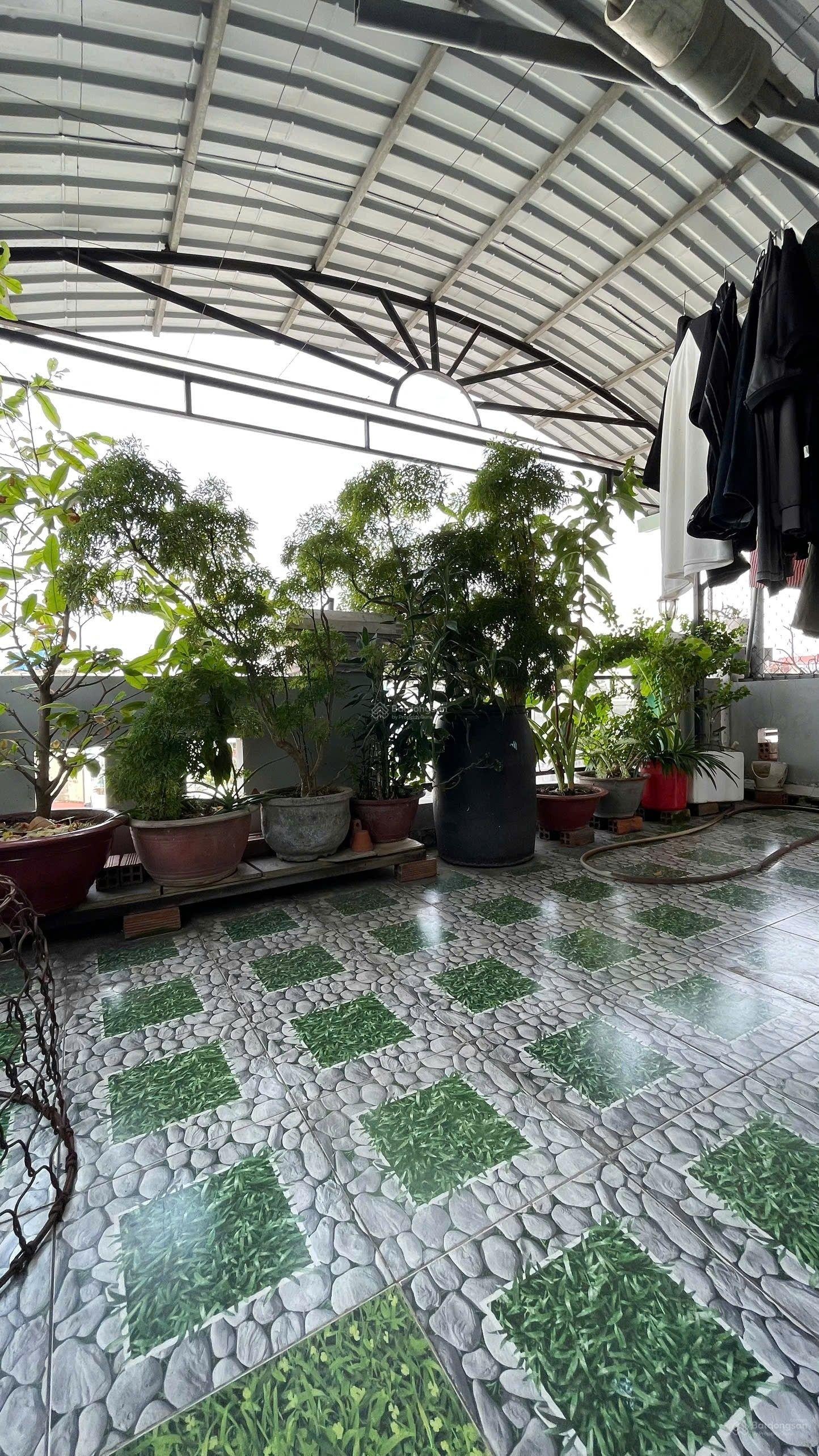 Cần bán nhanh nhà 1trệt lửng lầu