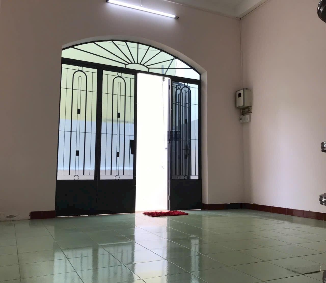 Nhà 2 tầng hẻm 2/4 gần đường Tôn Thất Tùng - Nha Trang