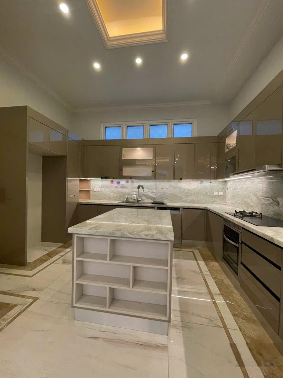 Siêu phẩm 7 tỷ- nhà HXH Lạc Long Quân-DT 4,45x15m (63m2)Cấp 4 mới đẹp ở ngay. CHẬM LÀ MẤT NGAY!