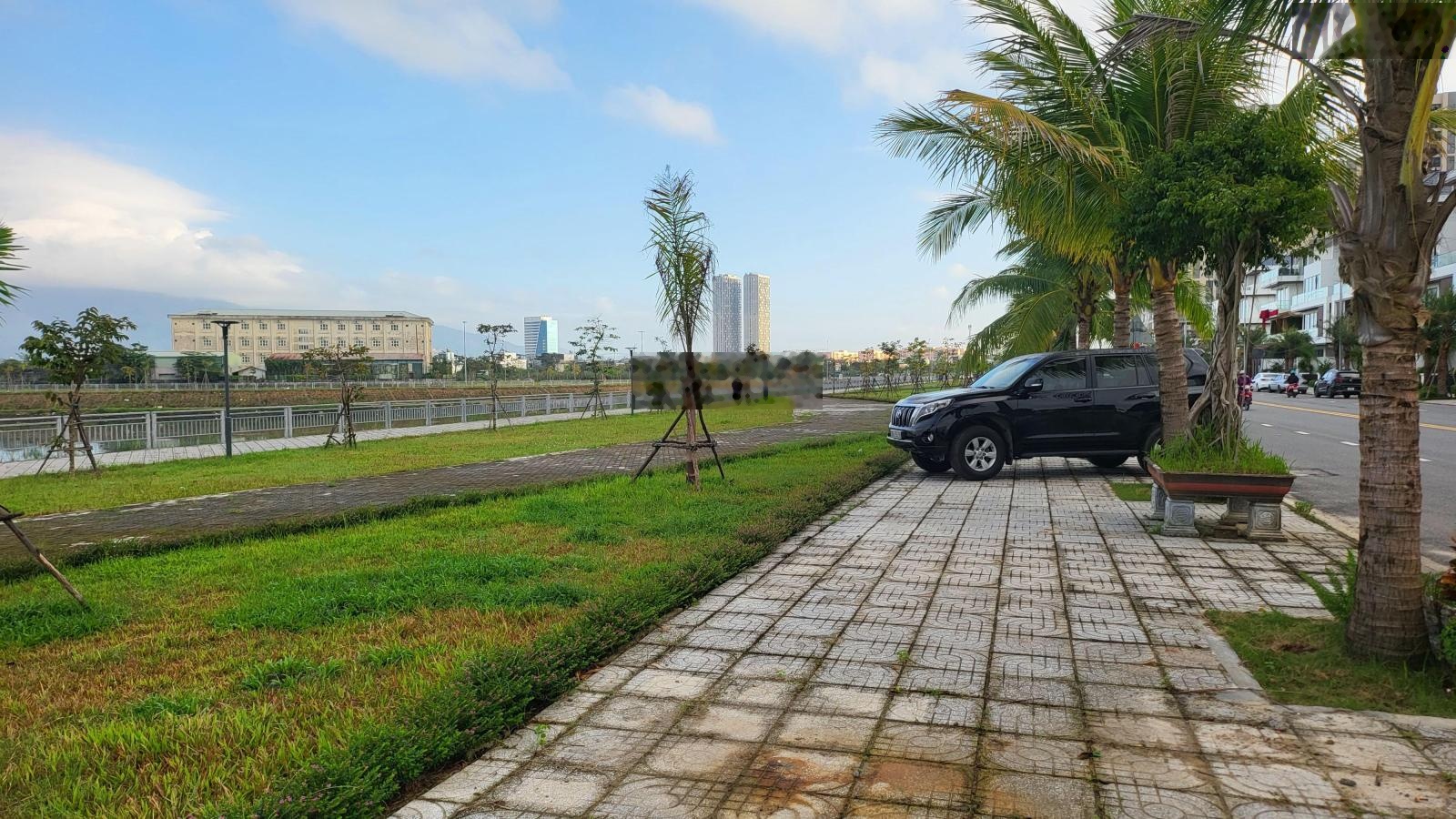 Bán Đất sát lô góc. Sát chung cư đang xây giá 3 tỷ 530 dt100m2, Hòa Hiệp Nam, Liên Chiểu, Đà Nẵng