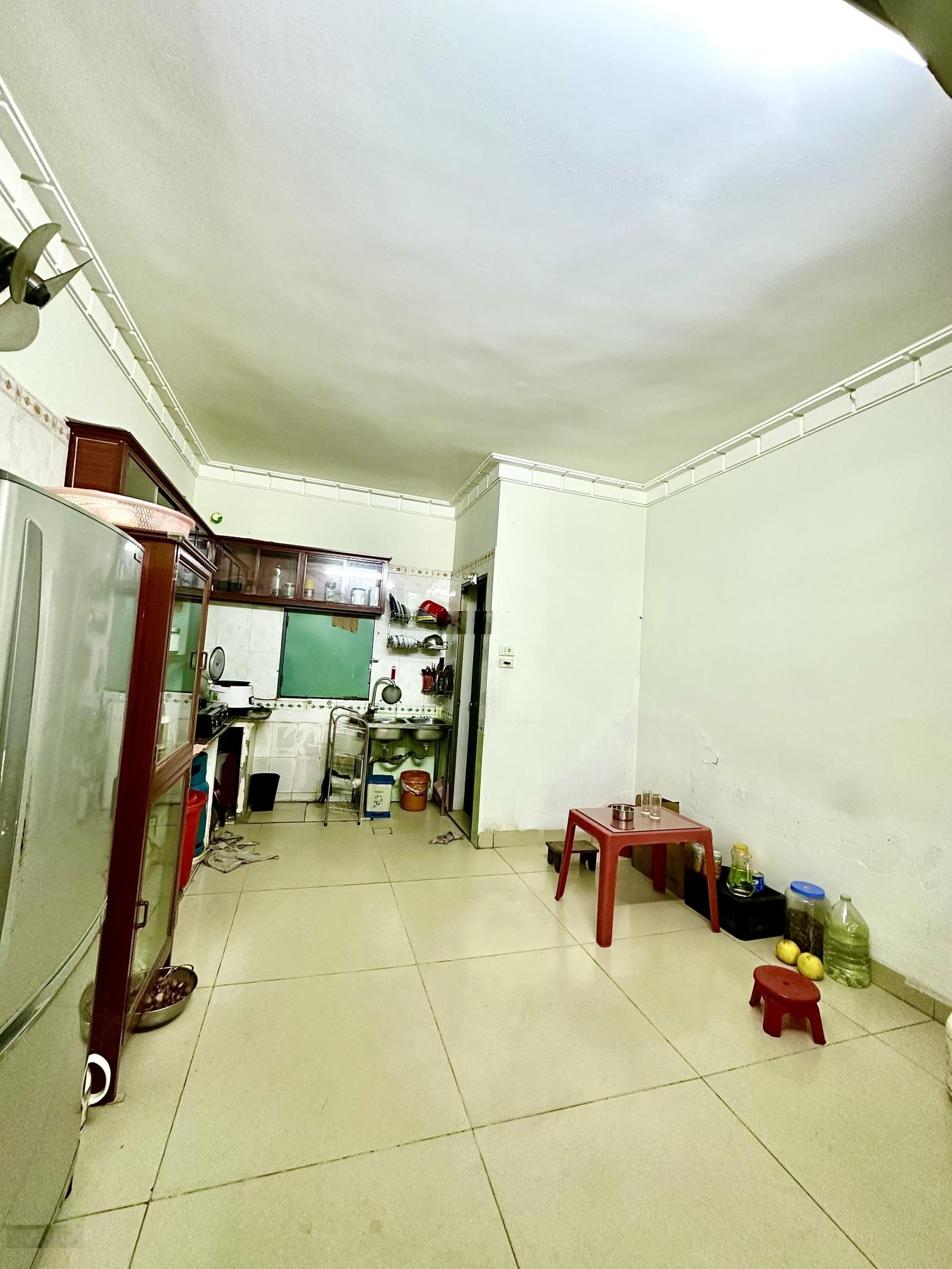 Bán nhà Văn Cao 3,5 tầng vị trí đẹp oto tránh nhau giá chỉ 4,7 tỉ