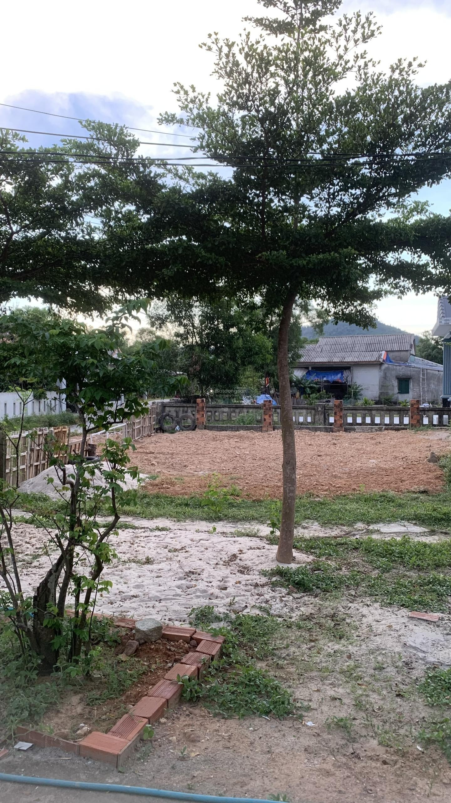 Đất mặt tiền đường biển Bình An, Chân Mây Lăng Cô