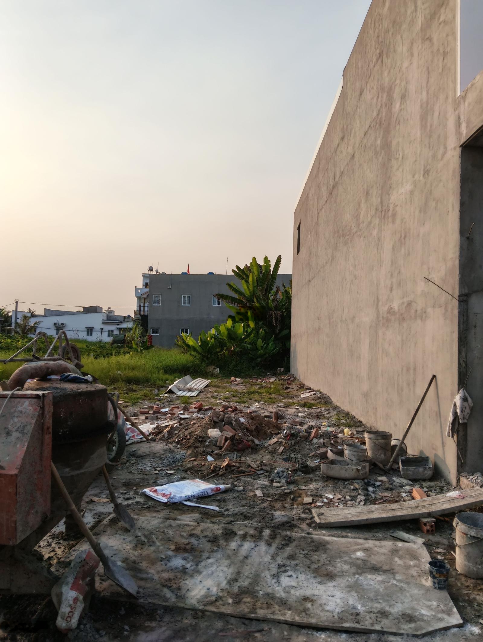 Bán đất đường 826C Long Hậu 4,5*22m, giá 1,7 tỷ, hẻm xe hơi, Shr, gần SG Village, kcn Long Hậu