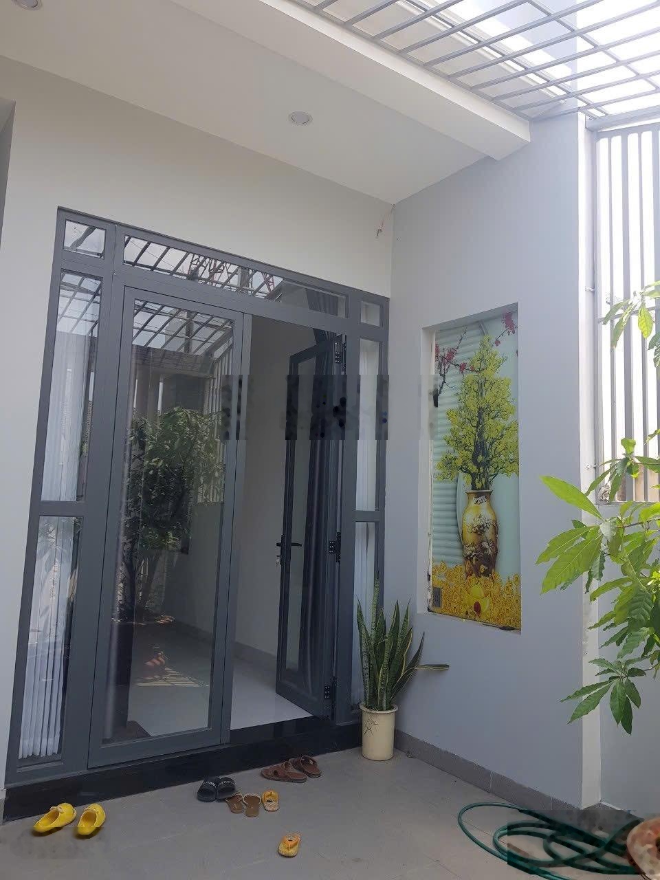 Bán Nhà 01 Trệt 1 Lầu ( 1 tum ) Sổ Hồng Riêng - Hoàn Công ( Hướng Tây )