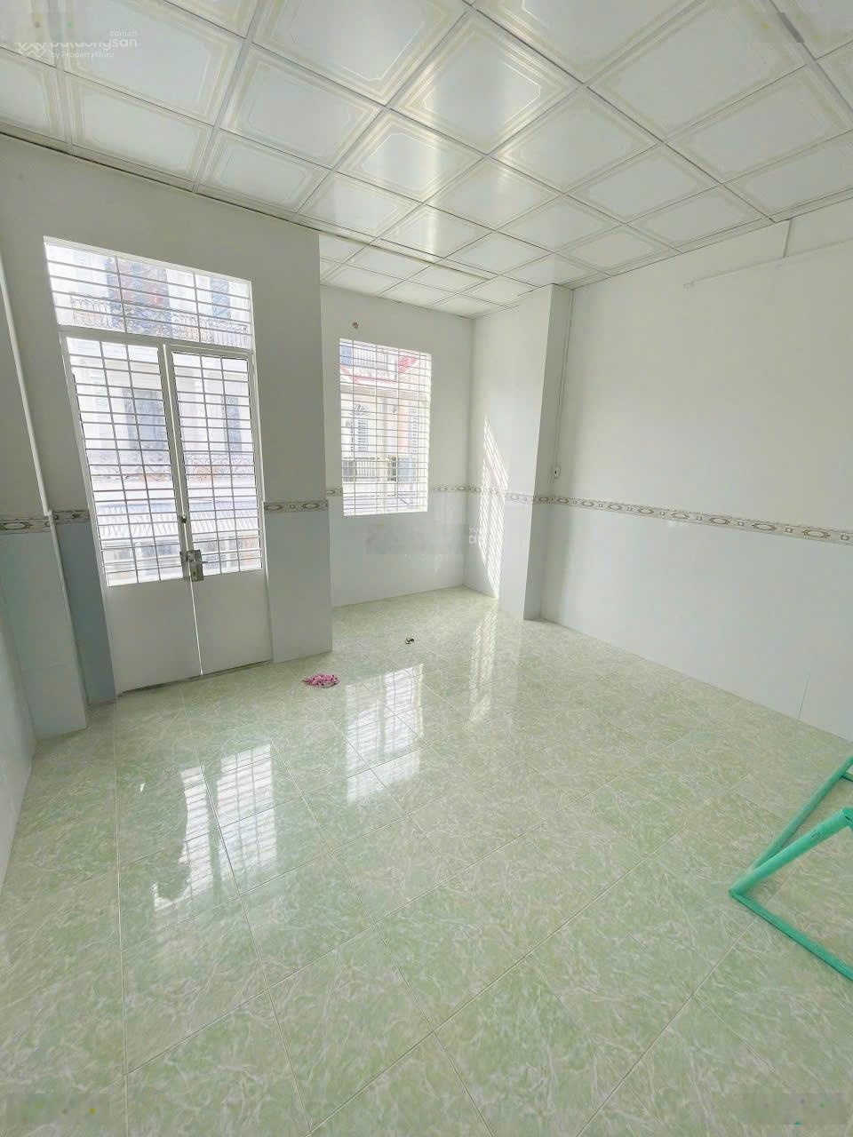 Cho thuê nhà trệt 1 lầu sẵn máy lạnh kdc hưng phú cần thơ giá 8 triệu/tháng