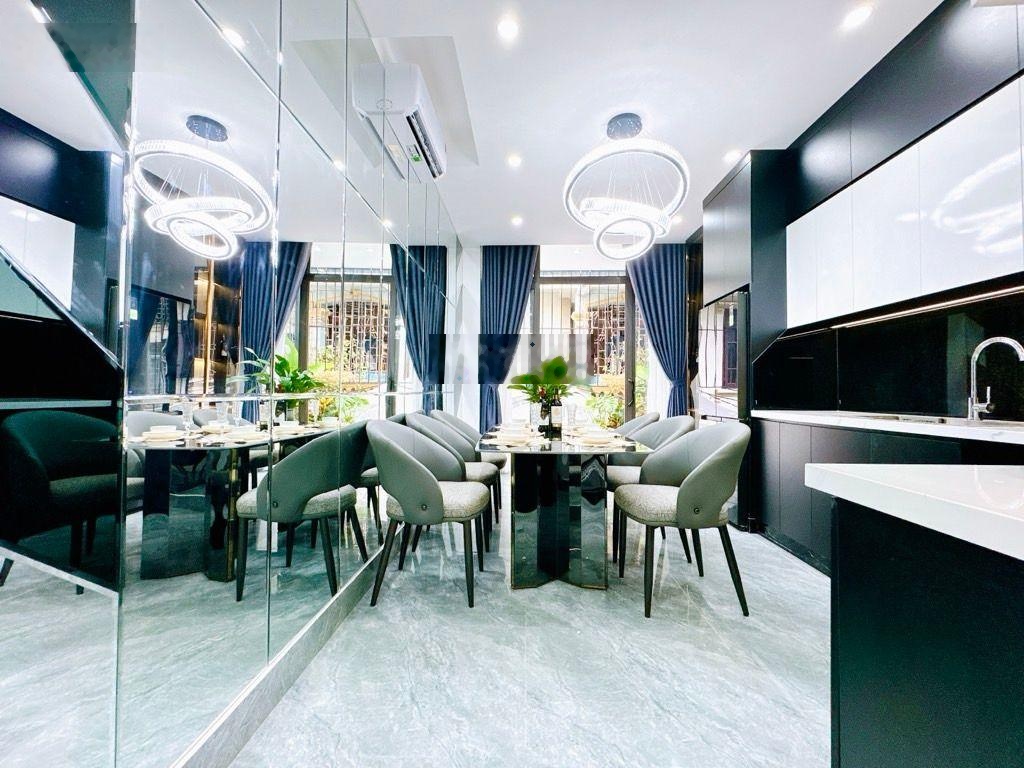 Dân xây tâm huyết cần tiền bán gấp Trân Duy Hưng-Cầu Giấy 53m 6T t.may long lah gần Ôtô đỗ 16.3ty