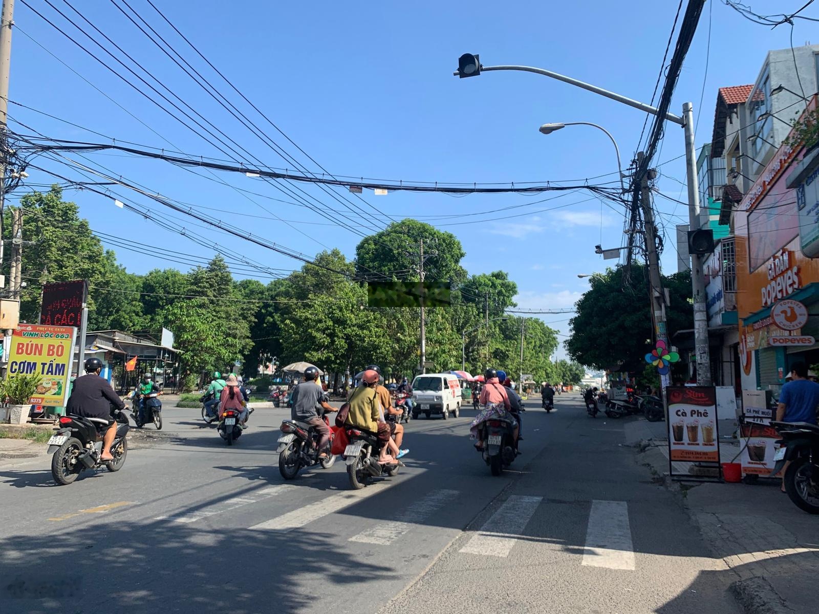 Bán MTKD đường CN1 đoạn đẹp gần Aeon Tân Phú, DT: 8x22m, giá chỉ 27 tỷ TL