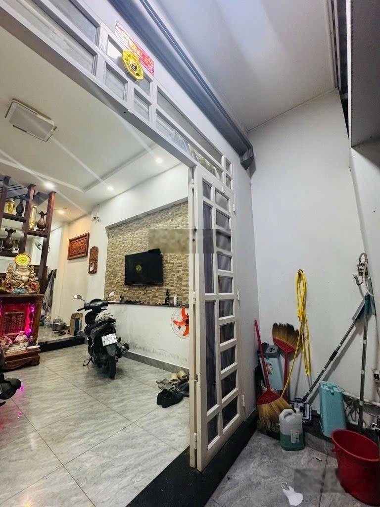 Bán Nhà 3 Lầu Đẹp Nhất . Rẻ Nhất Linh Đông . Sát Chung Cư 4 S . Sát Vành Đai 2 . Nhà Tốt Đón Tết