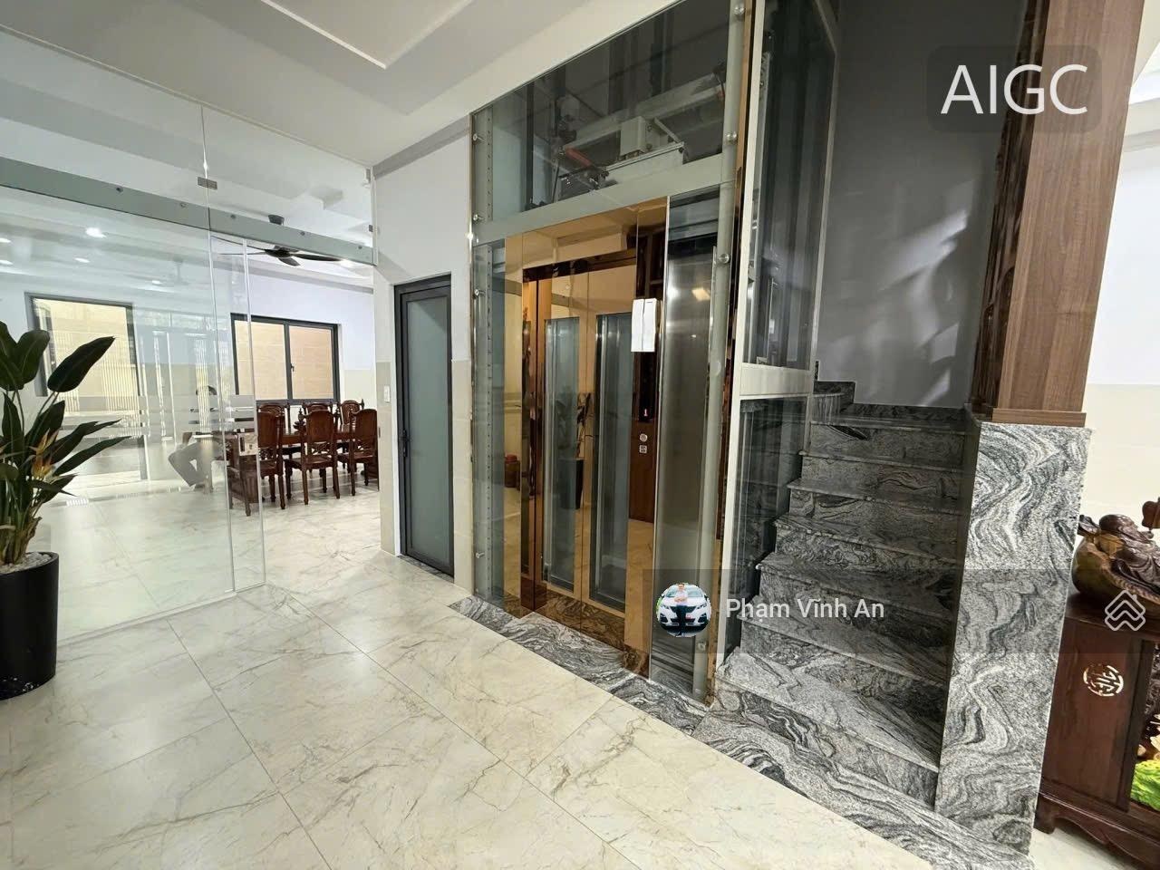 Nhà 5 tầng tâm huyết Kha Vạn Cân - Nội thất + thang máy cao cấp