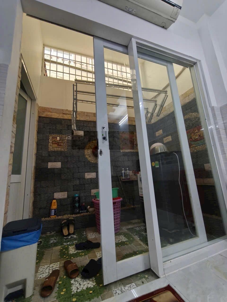 Nhà 4 tầng cực đẹp - khu phân lô cao cấp 38ha p.tân thới nhất q12. dt 5m x 20m, dtcn 100m2. dt sàn