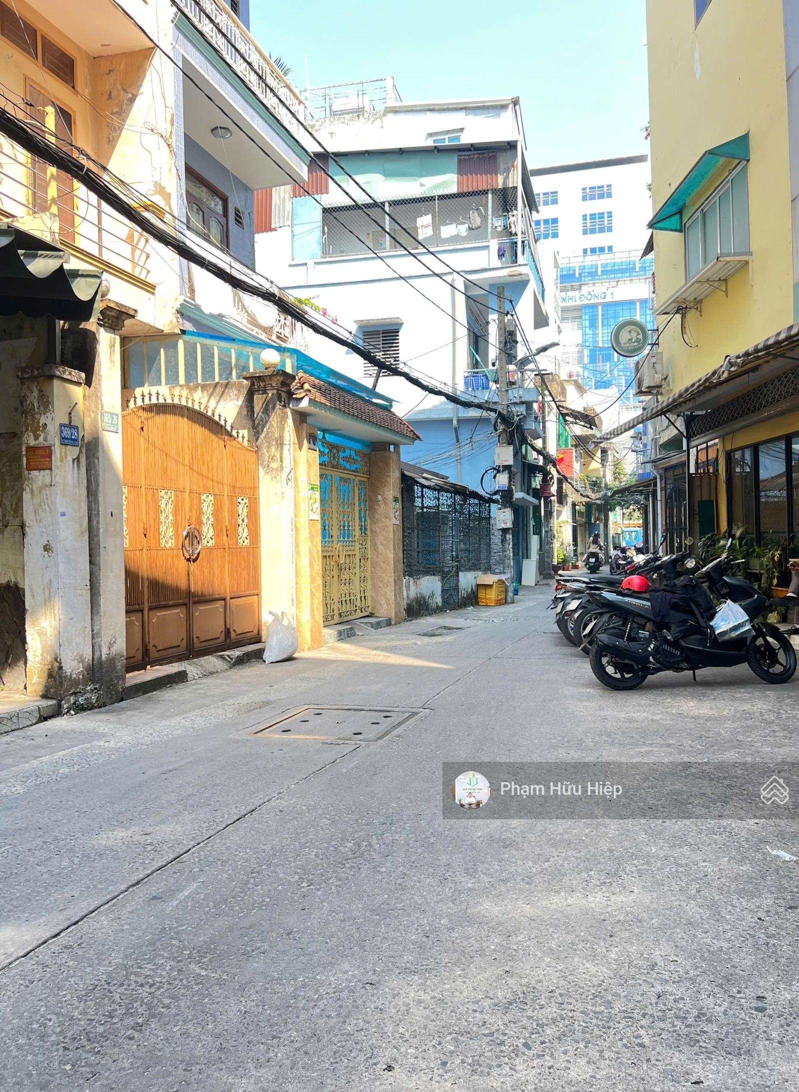 Đón tết nhà mới Lý Thái Tổ, trung tâm quận 10 - 3 tầng, 3PN, 3WC, ở ngay - giá 5,6 tỷ