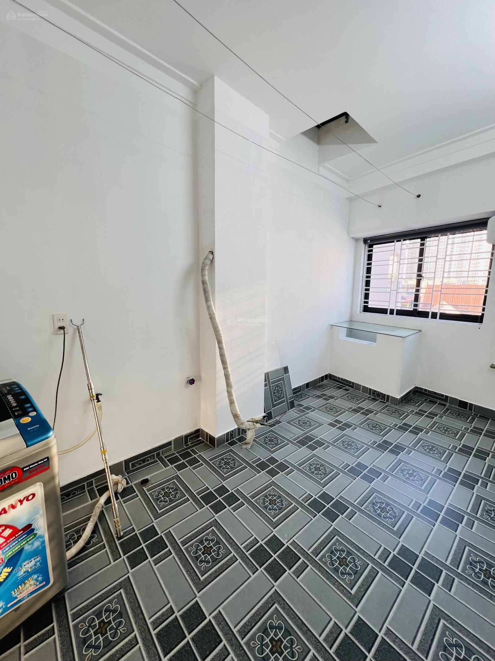 Chính chủ bán nhà 4/6 Trực Cát, 65,8m2 bao gồm sân cổng chung, 4 tầng, 3PN, 3WC