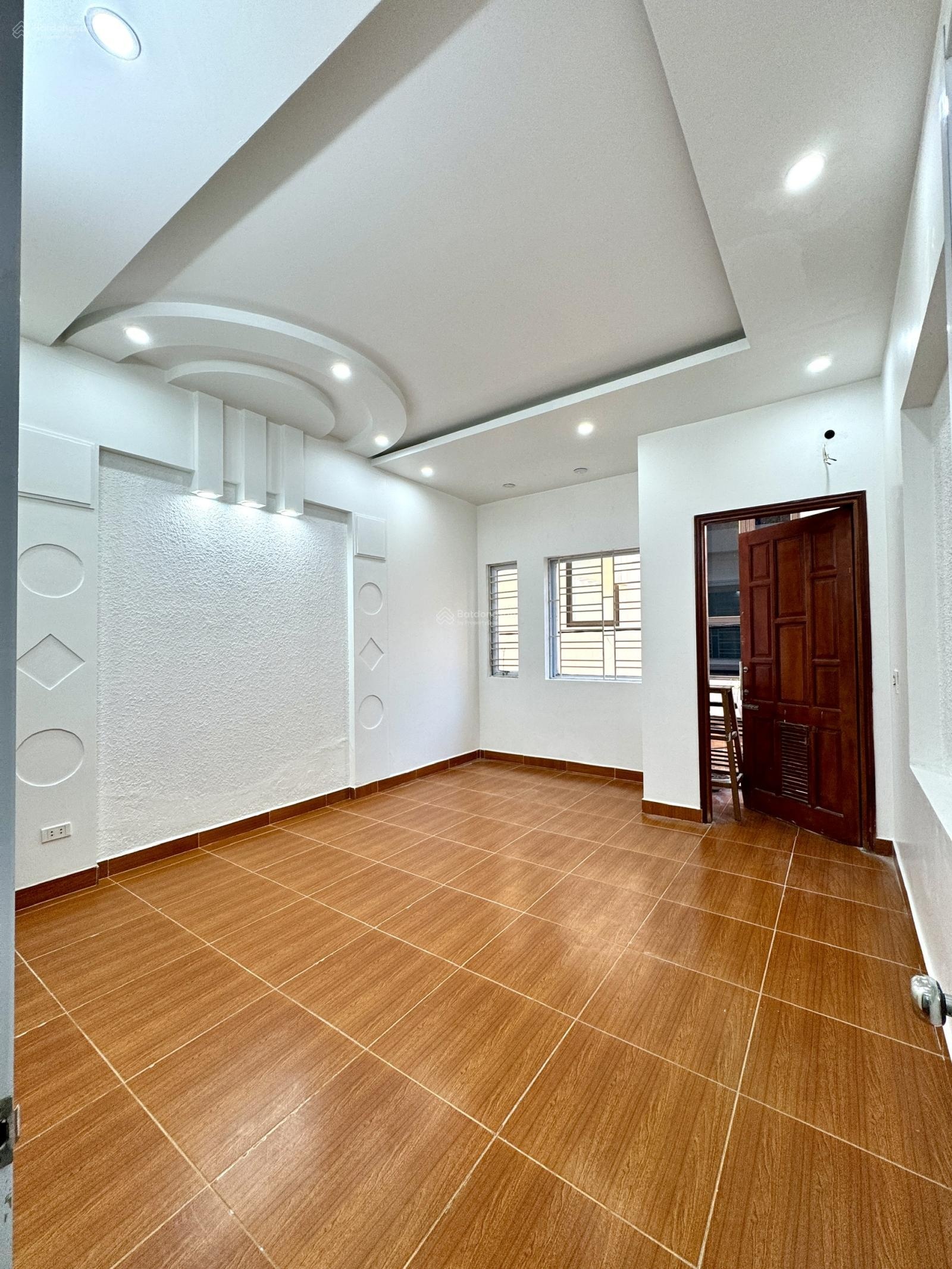 Chính chủ bán nhà 3/155 Phương Lưu 5, diện tích 50m2 x 4 tầng, ô tô đỗ cửa ngày đêm