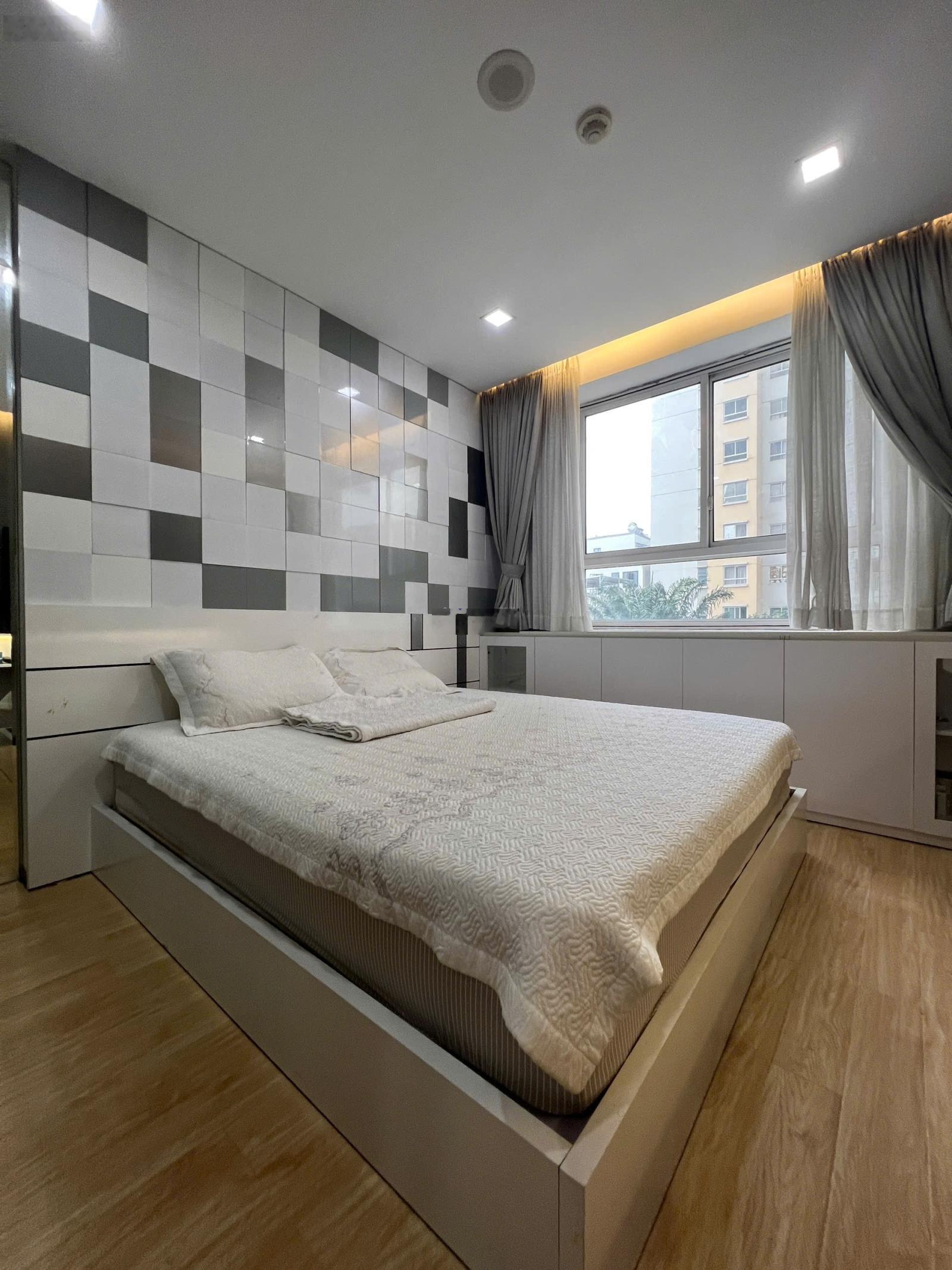 Giá siêu tốt tại CC Golden Mansion, 16 triệu, 75 m2, 2PN, 2WC, LH: 0934977411 Call/zalo