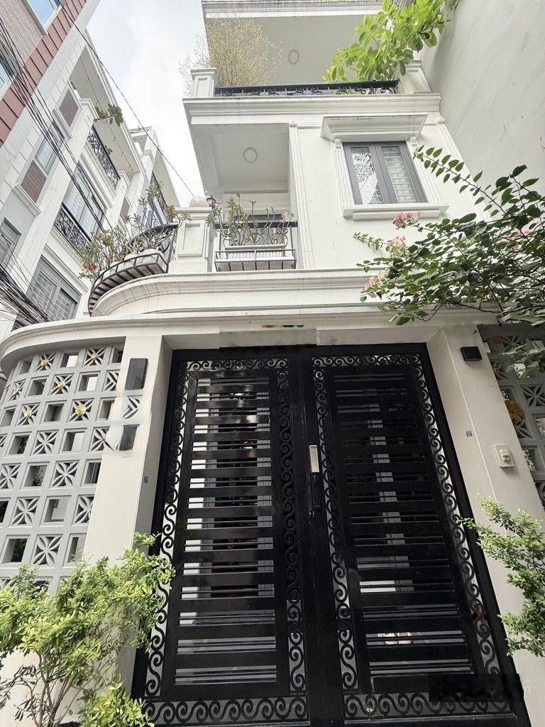 Bán Nhà đẹp lung linh khu vip Huỳnh Văn Bánh - Hẻm xe hơi - chỉ 20m ra MT