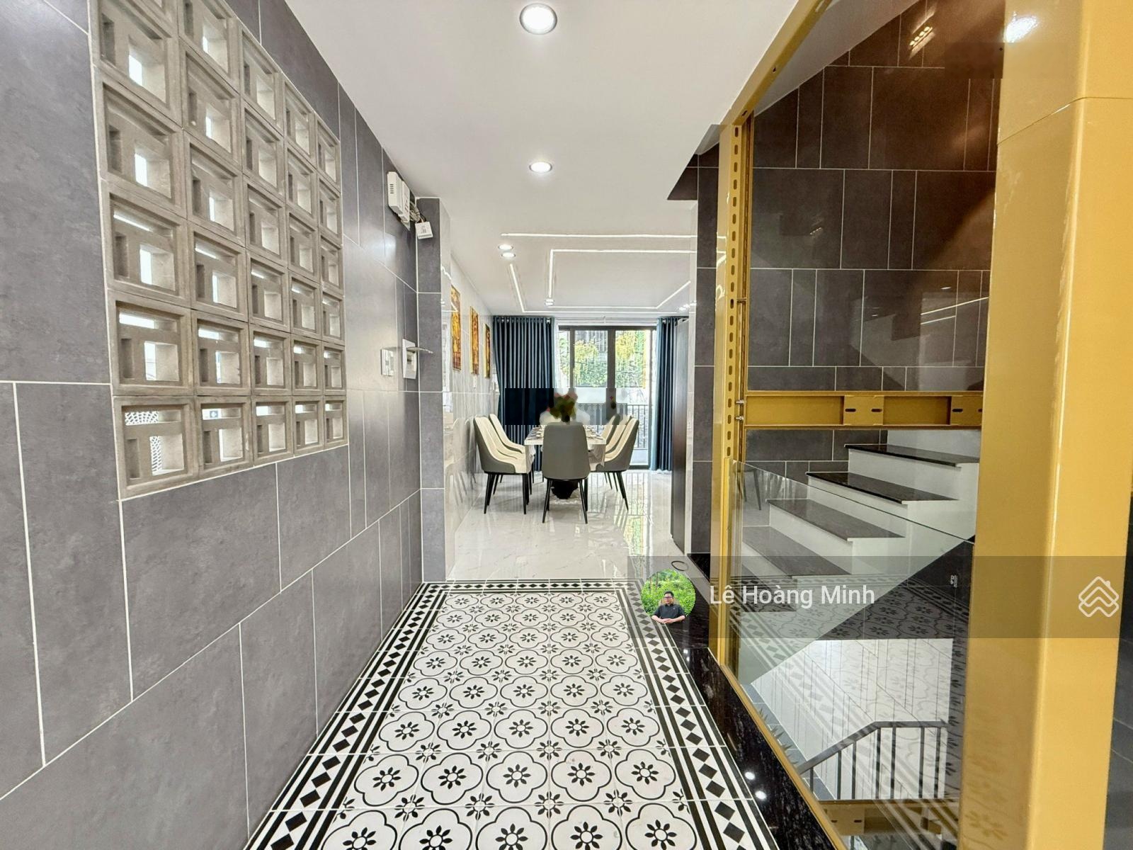 Siêu Phẩm 4 Tầng Có Thang Máy Ngay CV Phần Mềm Quang Trung Sát Bên Gò Vấp