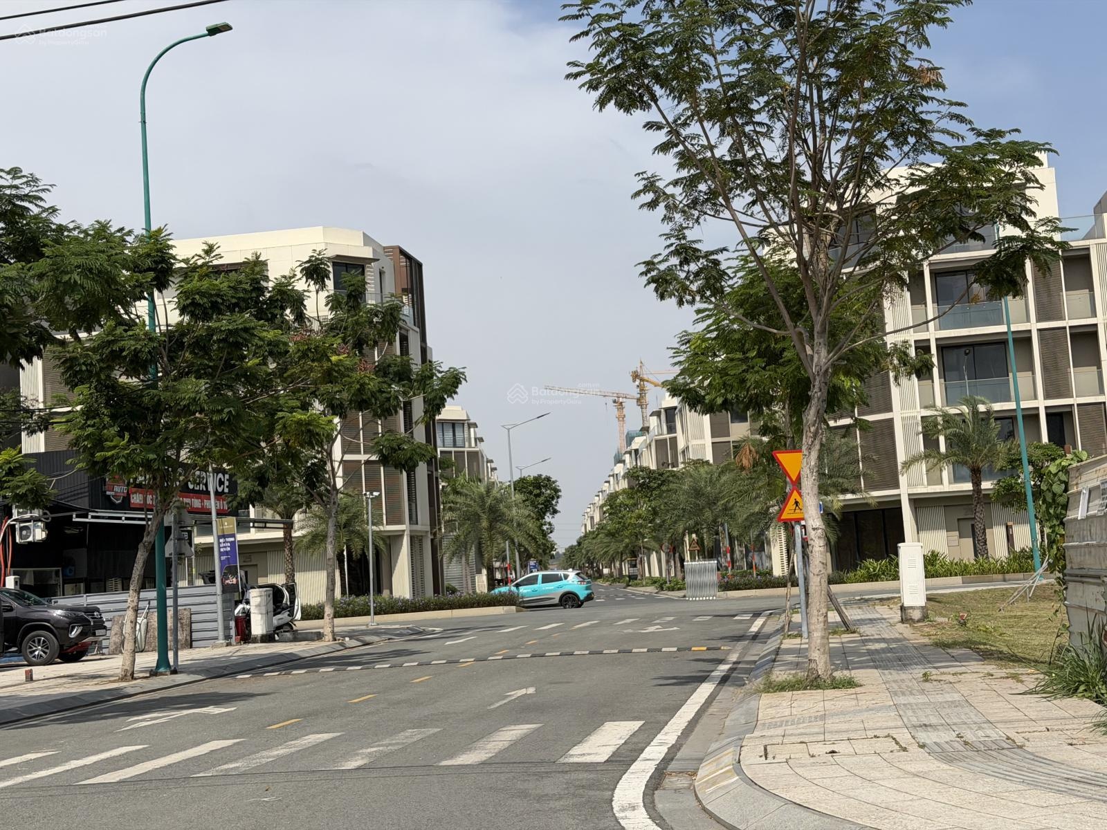 Bán 5 Lô Đất sát Global City 18.6 tỷ. Sổ hồng riêng cá nhân. Đường Đỗ Xuân Hợp, An Phú Quận 2.