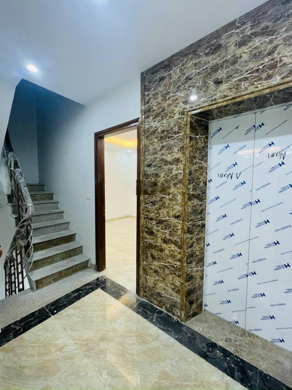 Cho thuê nhà Thành Thái, 90m2, 7 Tầng , MT 6m, thang máy, 45Tr