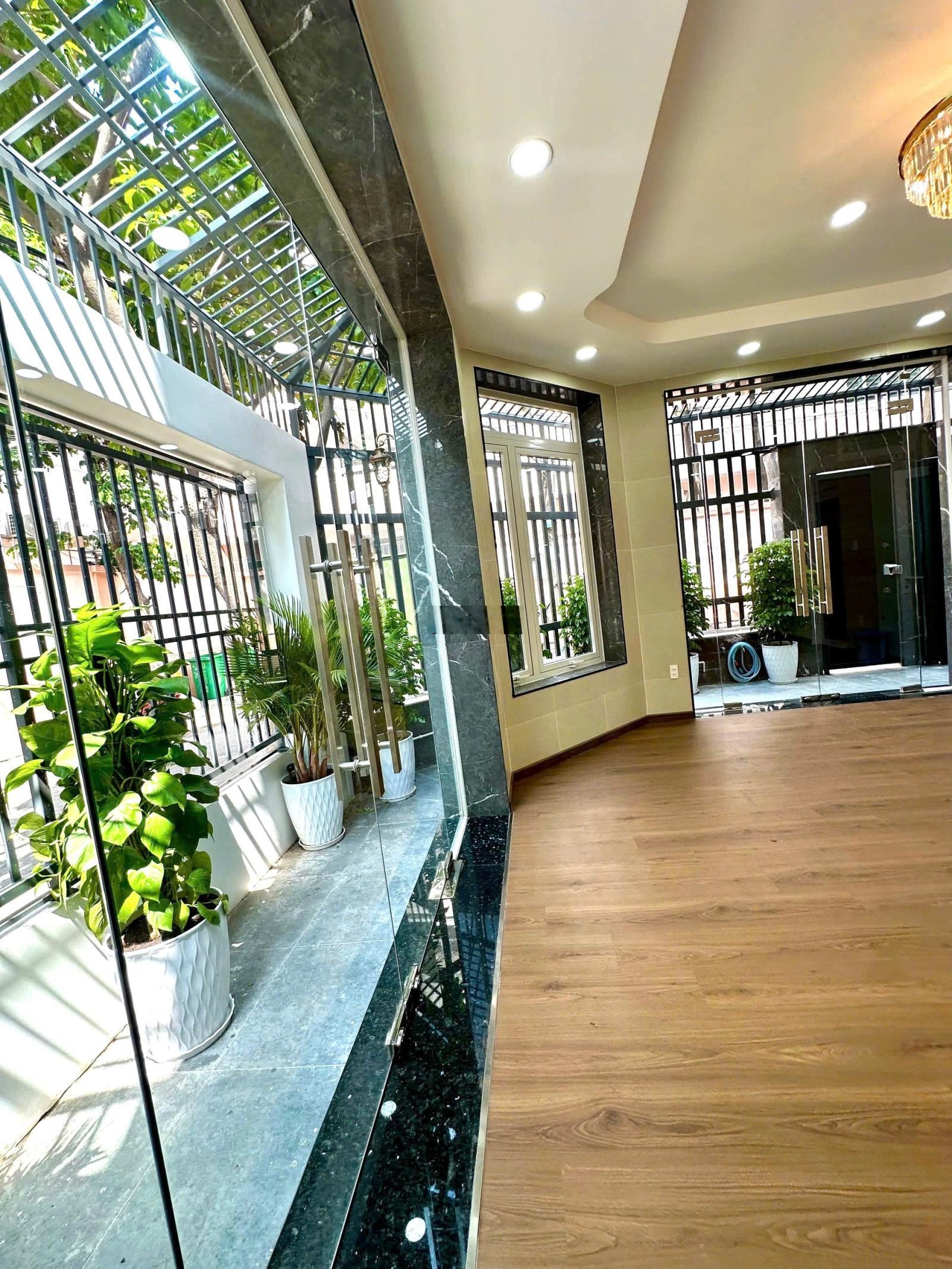 Cho thuê mặt bằng góc 2MT Quang Trung GV. (40m2) mới đẹp, spa, VP, 9 triệu