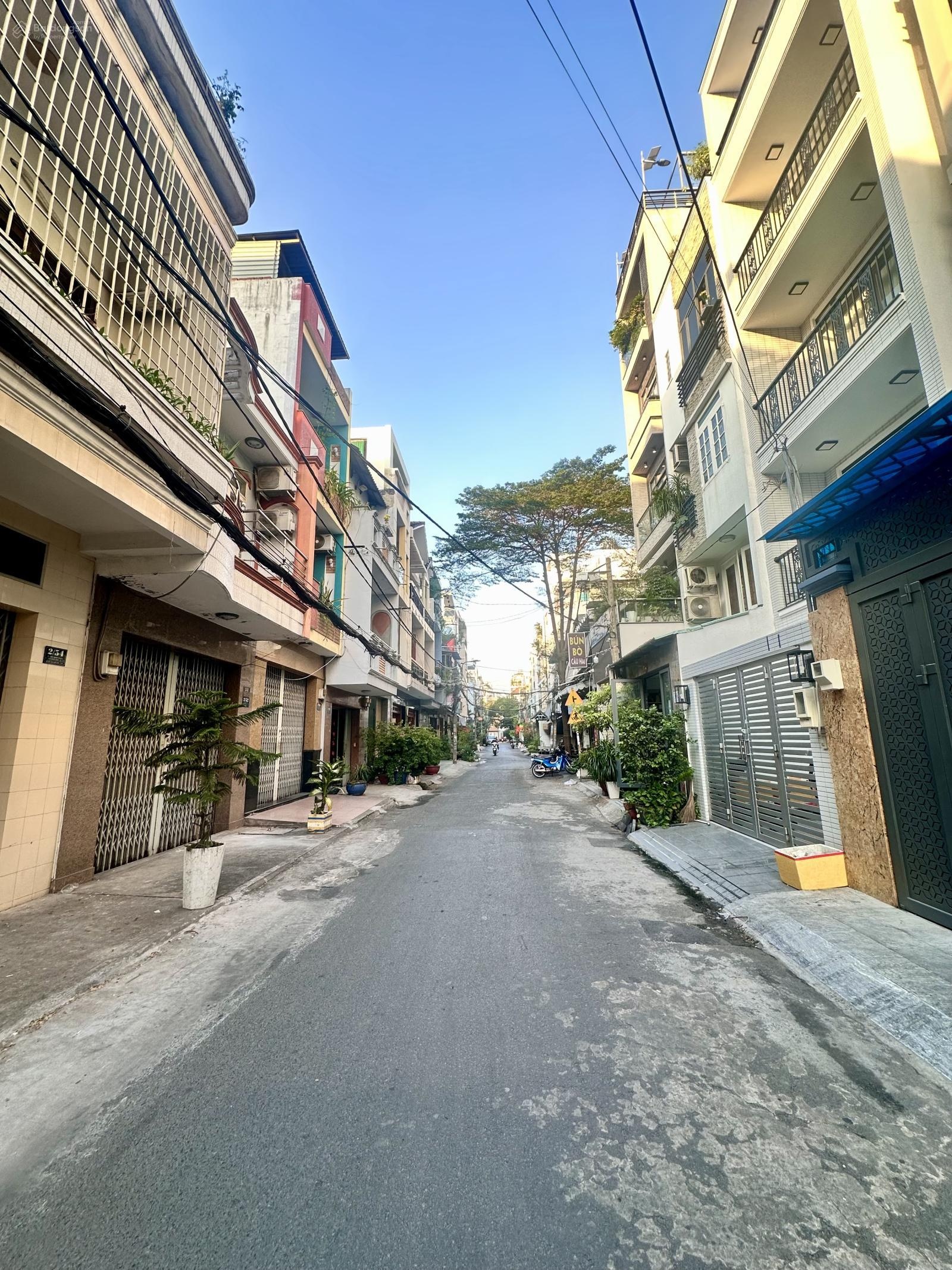 Bán nhà hẻm 8m thông Diệp Minh Châu - P.Tân Sơn Nhì - DT : 4x16m - trệt 2 lầu - Giá : 9tỷ TL