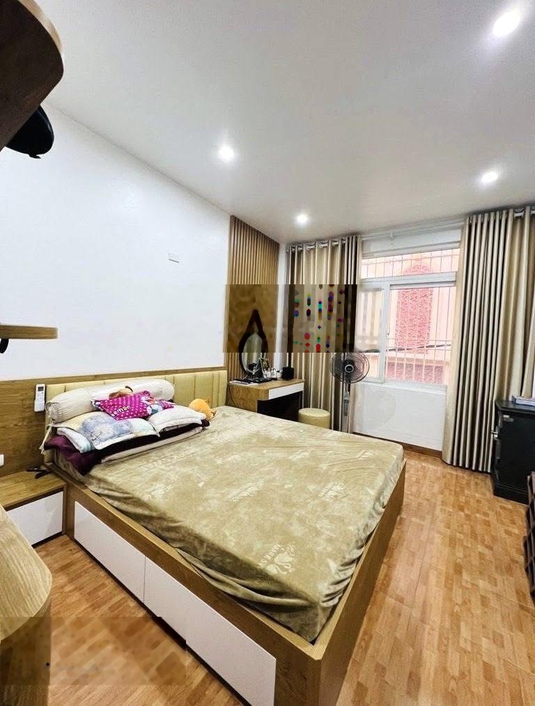 Hàng xóm Trương Định-oto đỗ cổng,nở hậu-41m-Hơn 8 tỷ