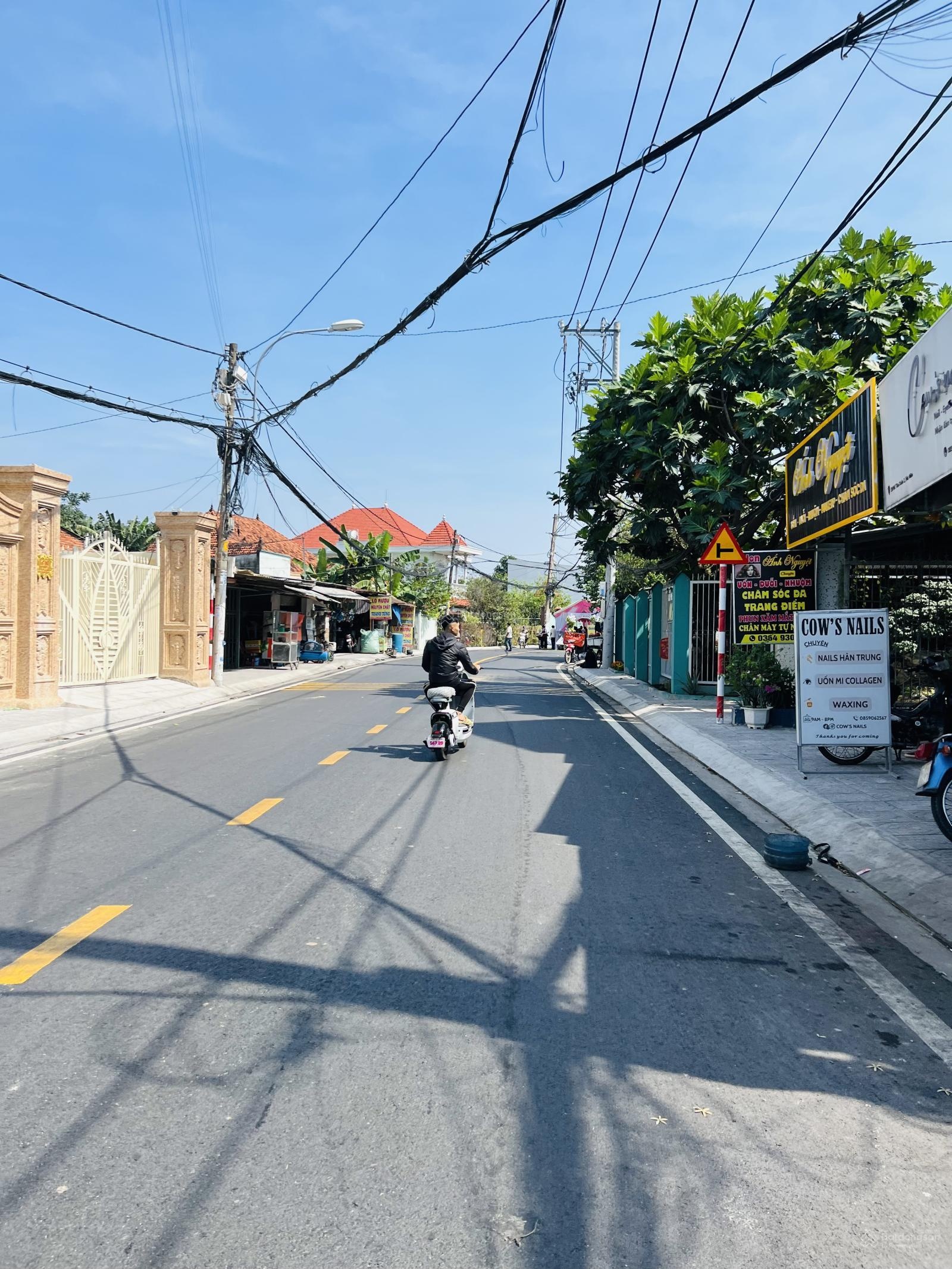 SIÊU PHẨM 2 MẶT TIỀN GẦN NGUYỄN ẢNH THỦ ngang 7m , đường trước 10m , Chính chủ , SHR .