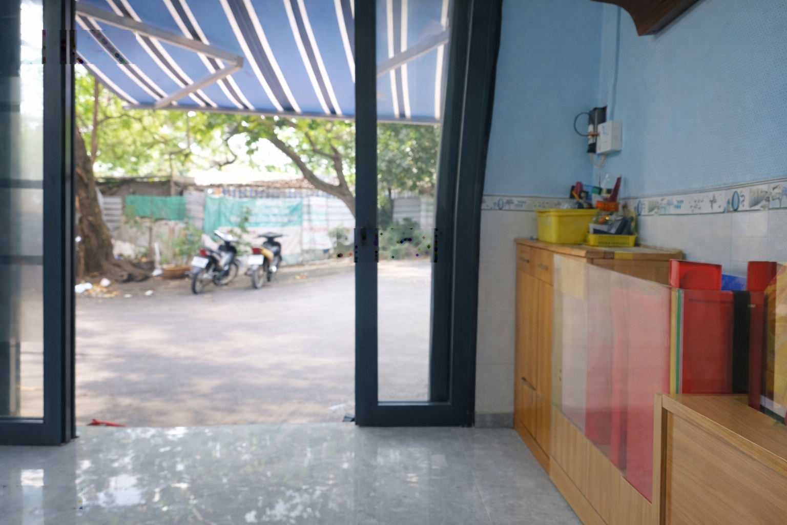 Sát mặt tiền bùi thế mỹ tân bình hẻm 6m ngang 8m dt 143m giảm sâu