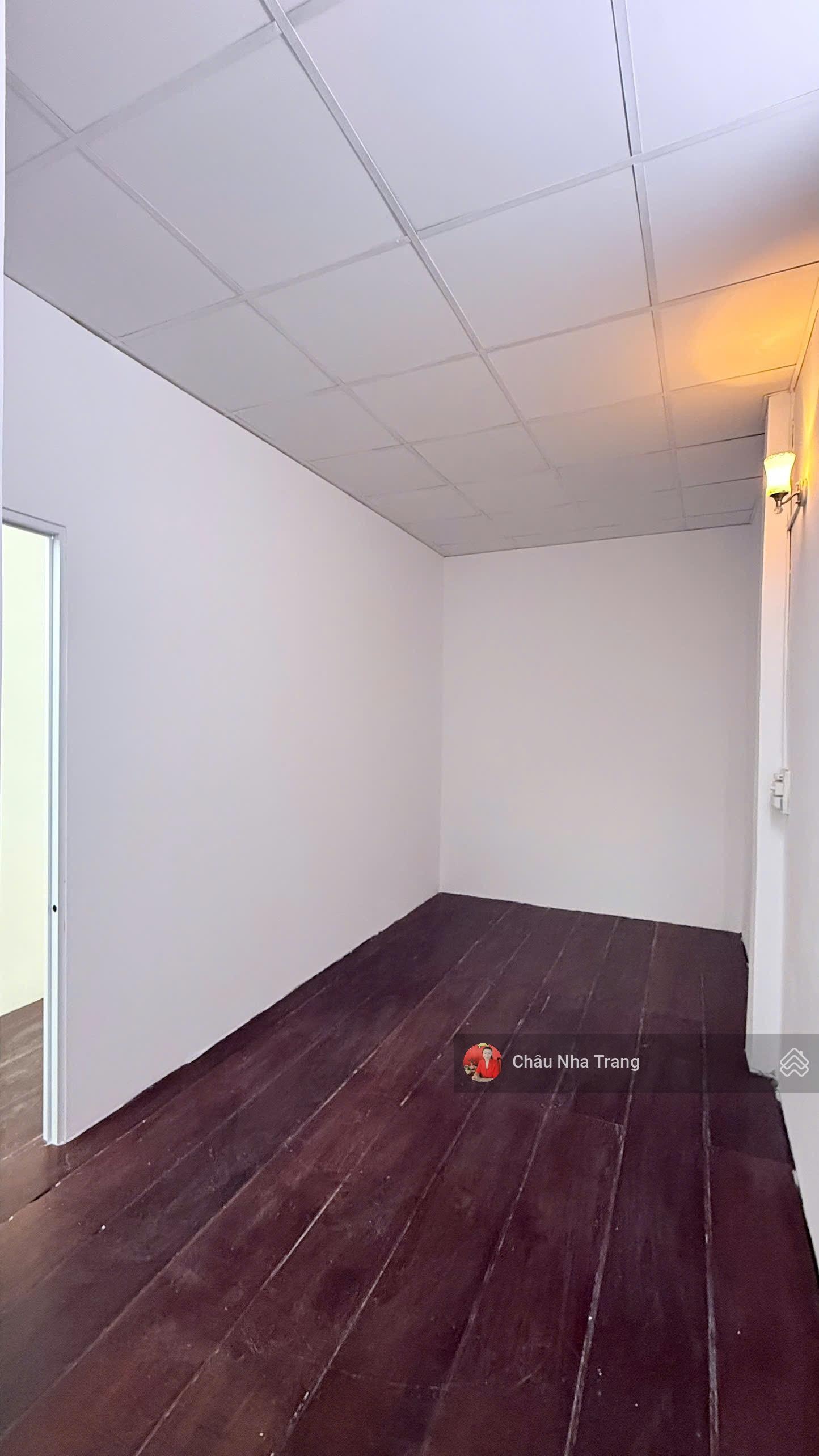 Bán nhà 2 tầng oto đường quốc tuấn- nha trang. dtsd: 85,1m2 giá 5ty5