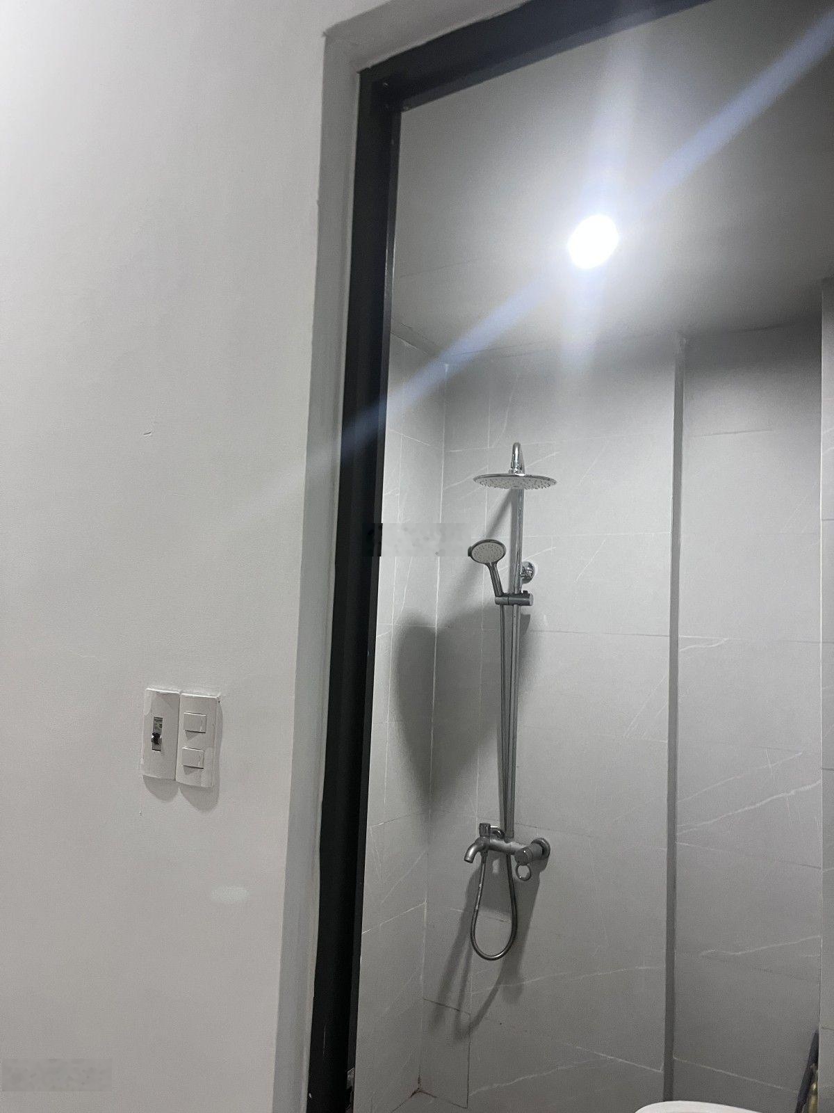 Hiếm có - Kiệt ô tô Nguyễn Văn Linh - 3 tầng - 3 mê vào ở ngay.