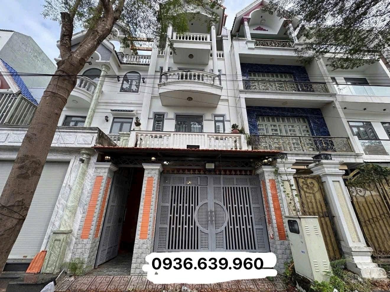 CHO THUÊ NHÀ KĐT NĂM SAO 1 Nhà 3 lầu full nội thất.2 máy lạnh máy nóng lạnh sẵn Giá 9tr/ tháng