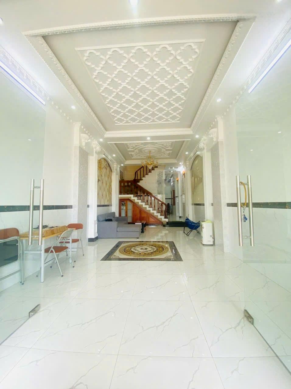 Cho thuê nhà trệt 2 lầu sẵn nội thất kdc hưng phú, gần st go, cần thơ | 15 triệu