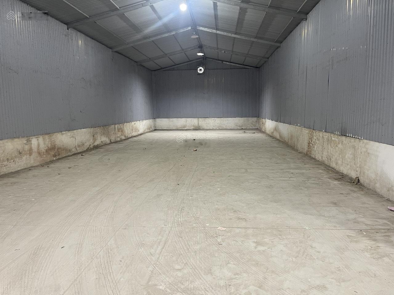 Chính chủ cho thuê kho 400m² tại 56/85 phố Hạ Đình đường ô tô tránh, tiện giao hàng. LH 0904383298