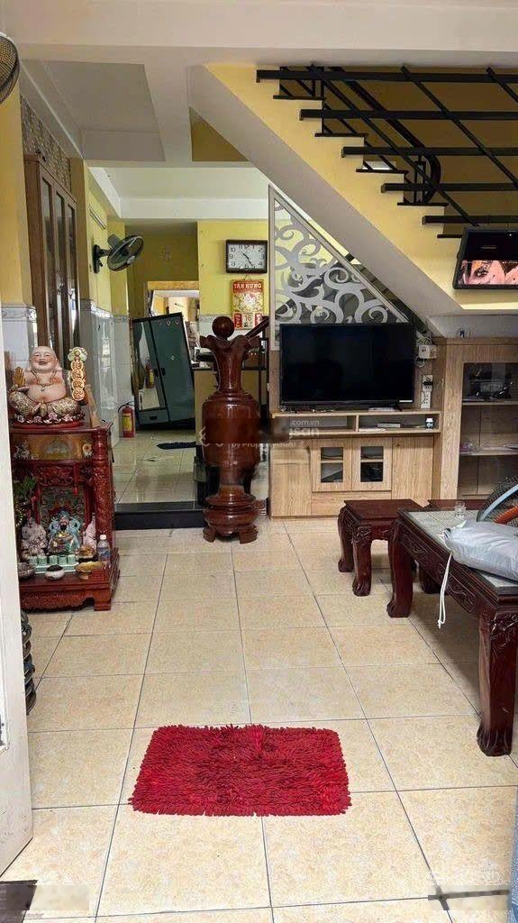 Nhà thuê Hẻm 3m Hồng Bàng, P.1 Q.11 giá rẻ 14tr