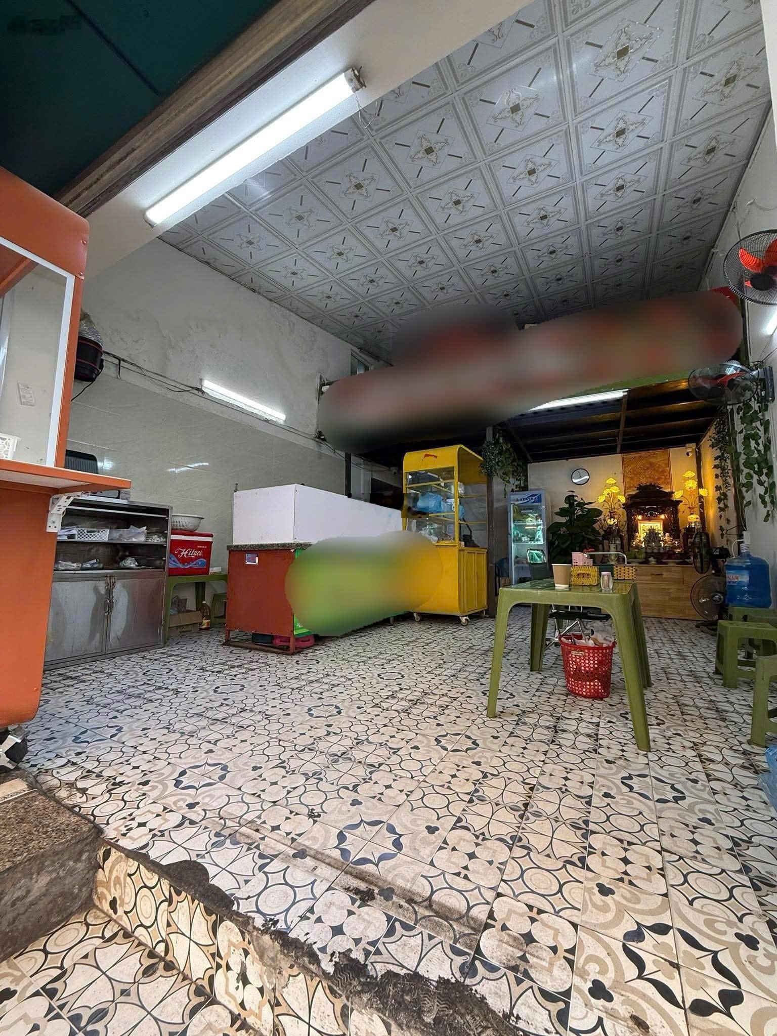 Sang nhượng quán ăn mặt phố Tô Hiệu, Cầu Giấy - Tổng diện tích 40m2, mặt tiền 5m. KD tấp nập