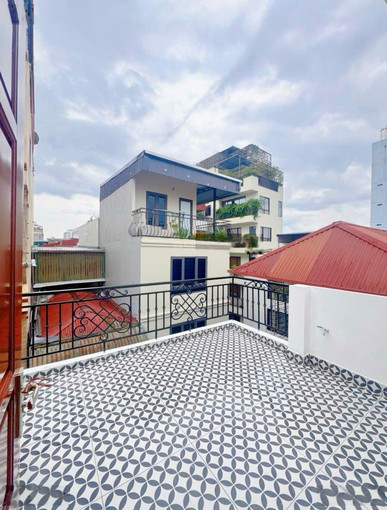 Bán NR 6PN, 4WC, 46m2 tại Ngô Tất Tố, Ô Chợ Dừa, Đống Đa, Hà Nội, 20 tỷ VND Hot!