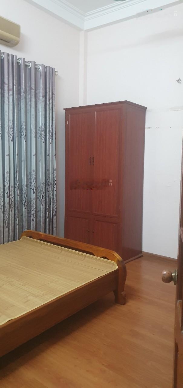 Cho thuê nhà Trần Phú Mỗ Lao 92m2, 3 tầng chỉ 13.5tr xe tải tránh nhau, dừng đỗ cả ngày