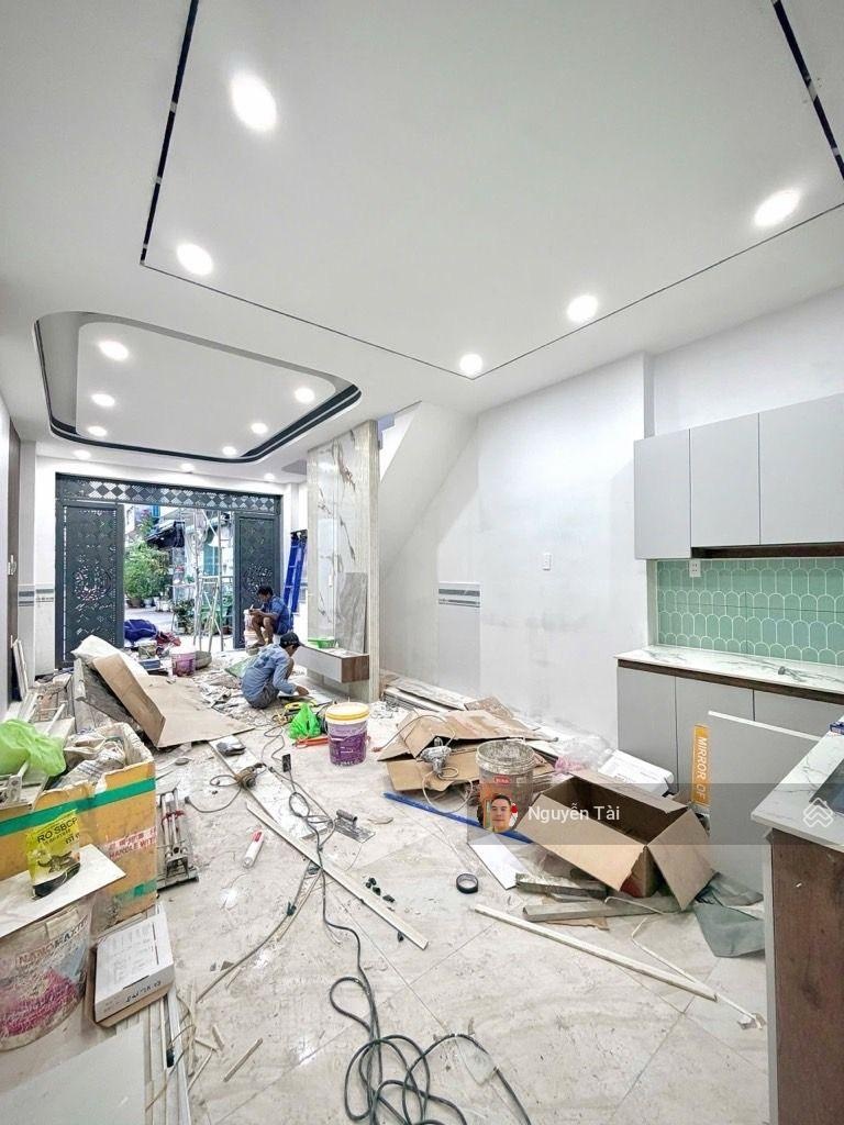 Hot, Bán gấp Nhà riêng QL1A BTân, 40m2, 2 tầng mới 100%, hẻm 6m thông, chỉ nhỉnh 3 tỷ.