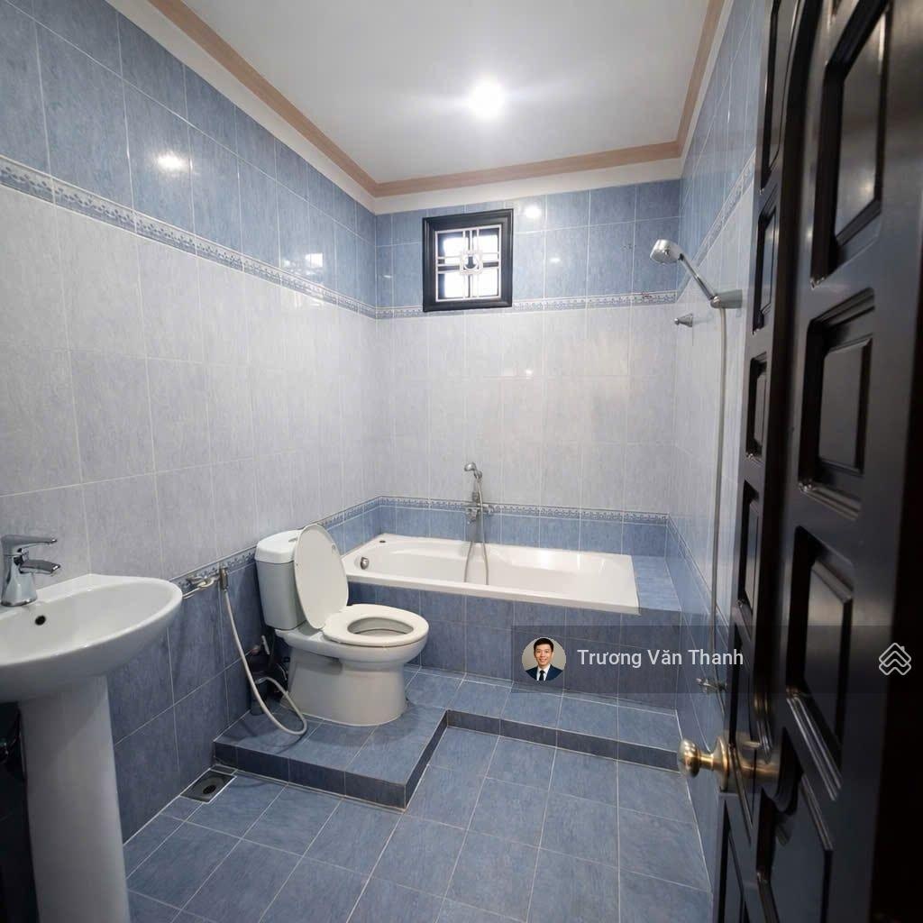 Bán nhà 3 mặt thoáng trung tâm Hải Châu Đà Nẵng có sẵn dòng tiền 16tr/tháng nhà mới xây ở đón tết