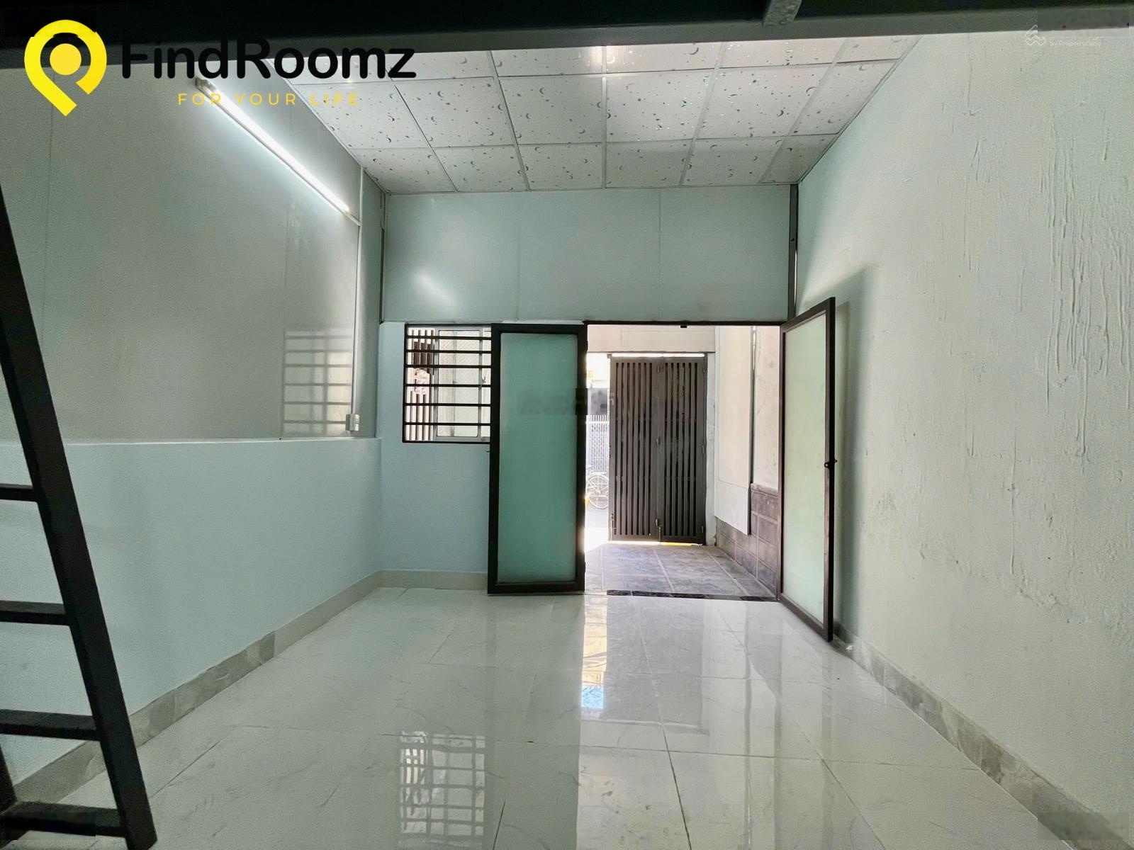 Cho thuê Kiot ngay Cổng Sau Đại Học Văn Lang - Hỗ trợ giữ phòng qua Tết