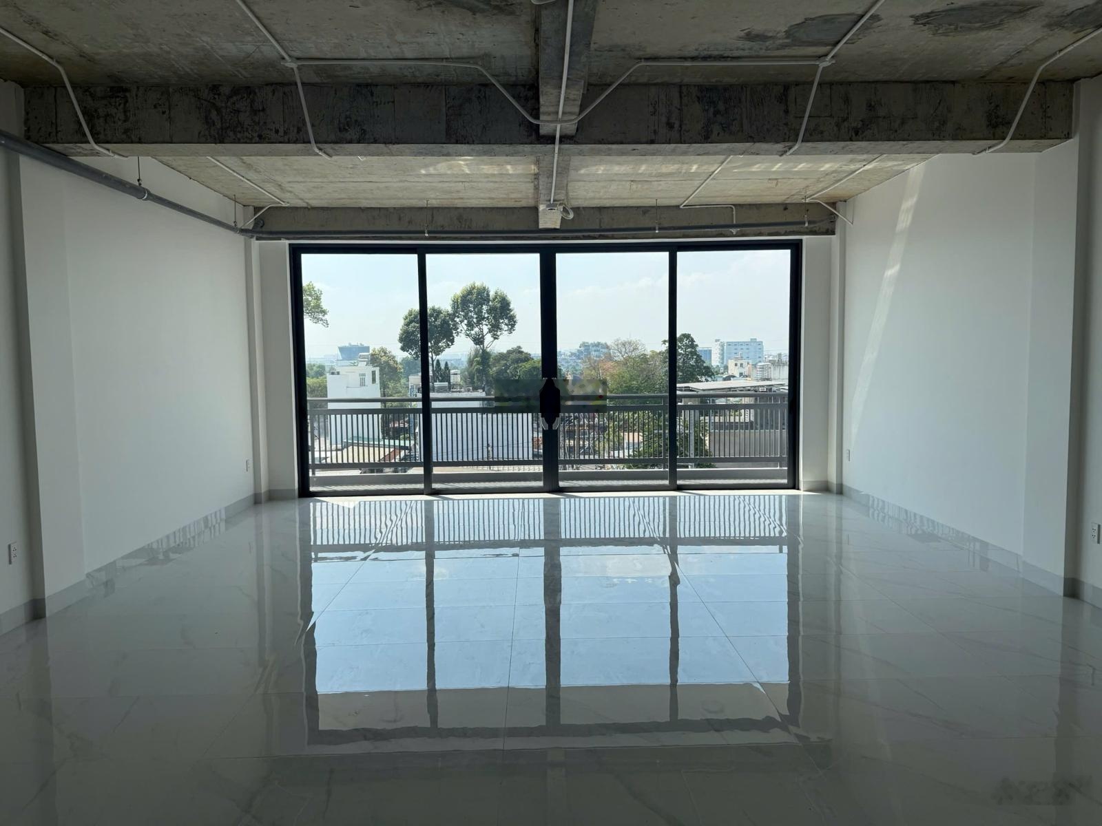 Cho Thuê Toà Nhà 5 Tầng Có Thang Máy + 1 Hầm, 89 Nguyễn Văn Tăng, 700m2, 120 triệu/Tháng TL.