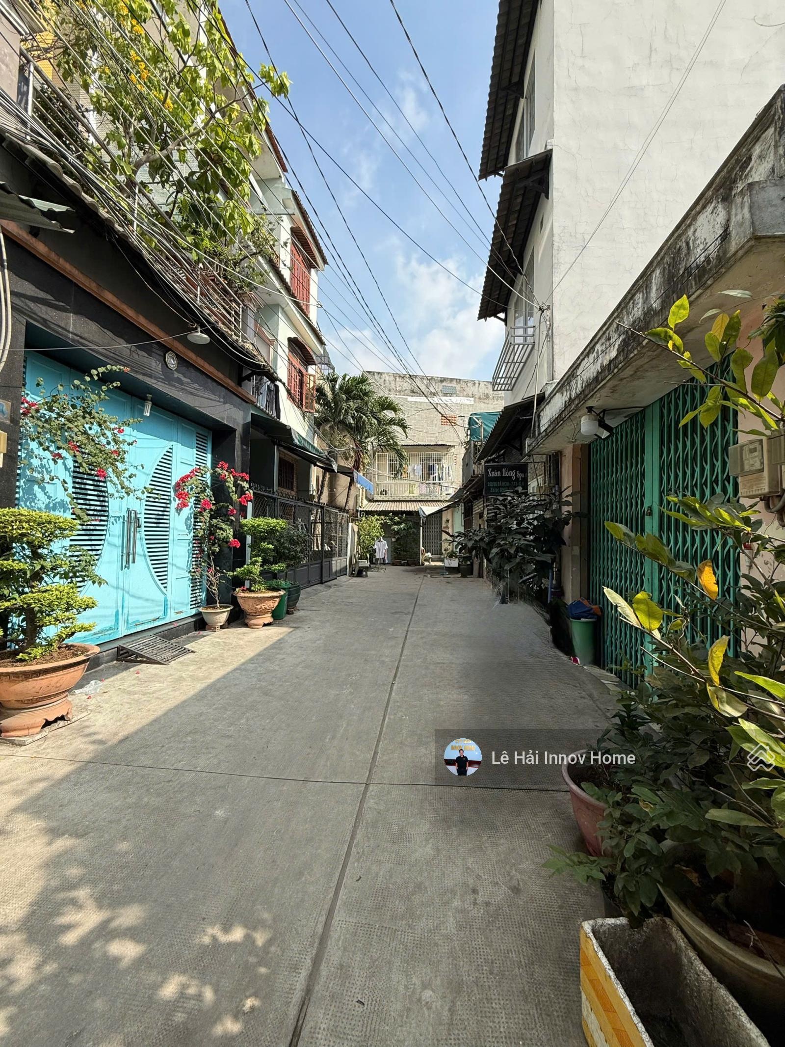 5,8 tỷ - (4,4x16m, 72m2) - xe hơi đậu trong nhà ngay chợ Phú Lâm giáp Quận 11 - chốt nhanh