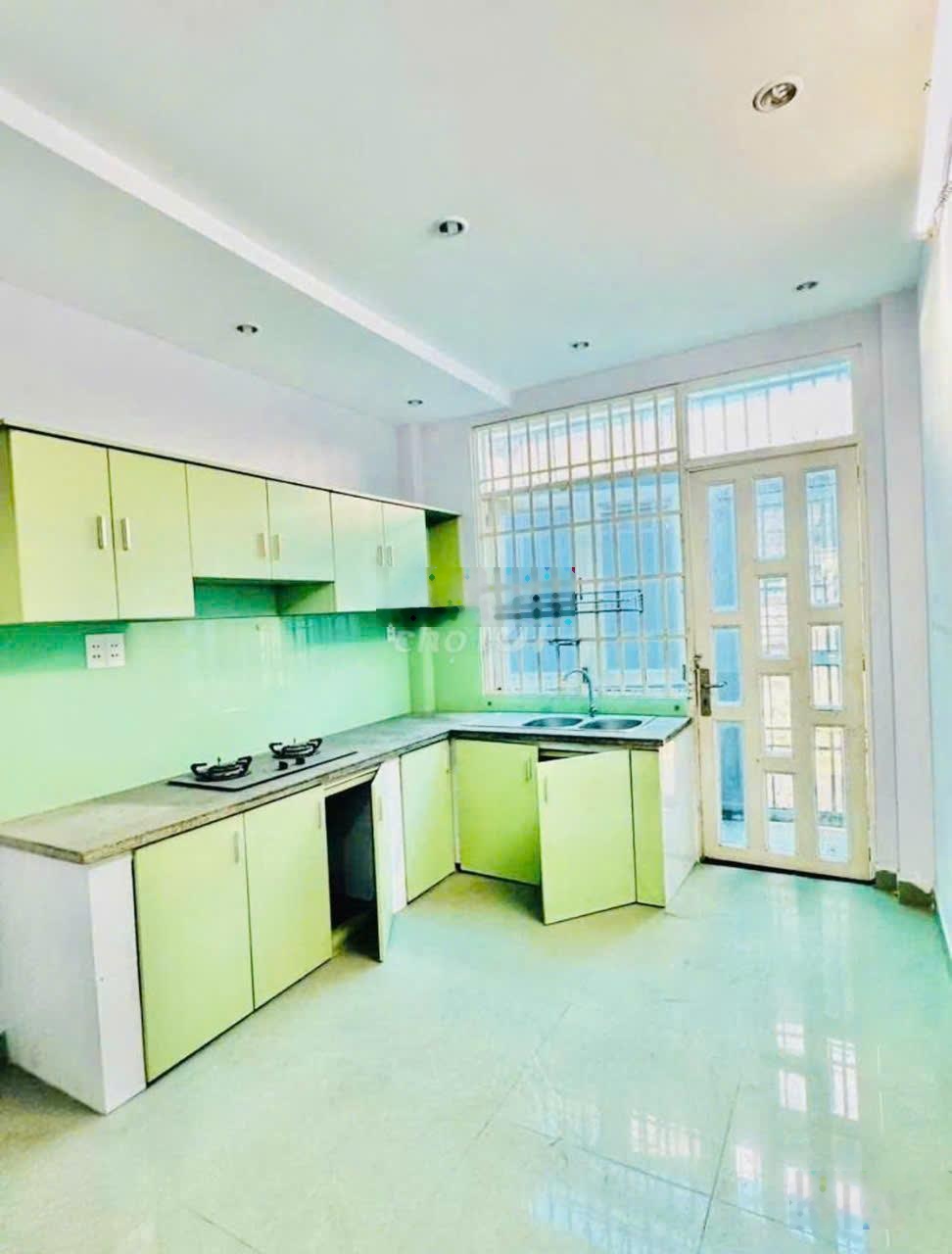 Nhà HXH 30 Lâm Văn Bền 2 lầu sân thượng 3pn 3wc hẻm an ninh gần chợ, trường học