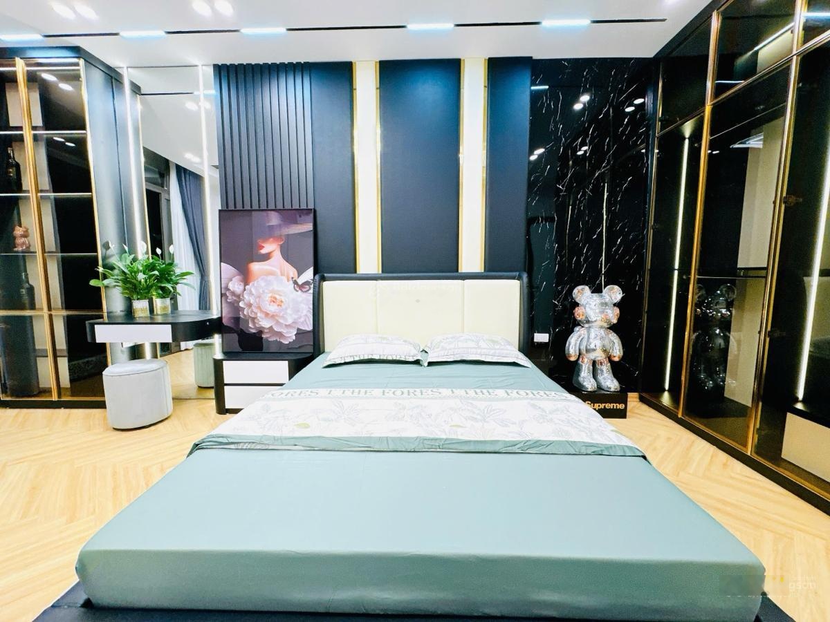 Bán nhà Vũ Tông Phan - Thanh Xuân 38m - 5T - mt3.5m - 9.7 Tỷ. Oto đỗ cổng , nhà mới long lanh