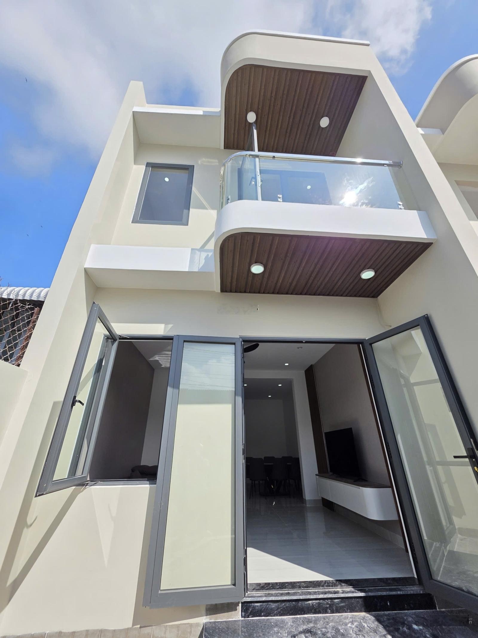 Chỉ còn 1 căn duy nhất nhà 1 trệt 1 lầu sổ riêng thổ cư 100% ngay chợ Thạnh Phú TT 500tr nhận nhà ở