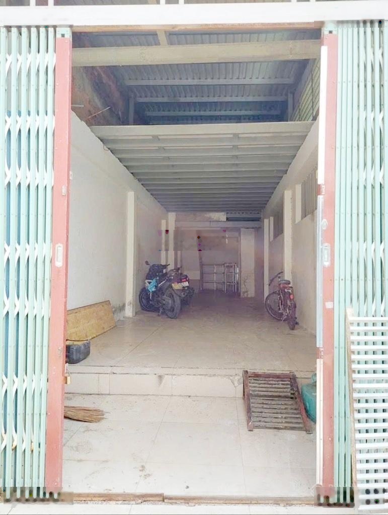 Rẻ - P3 Bình Thạnh - ngay Phan Xích Long chỉ ~ 105tr/m2 - bán đất tặng nhà 2 tầng - 53m2 chỉ 5xtỷ