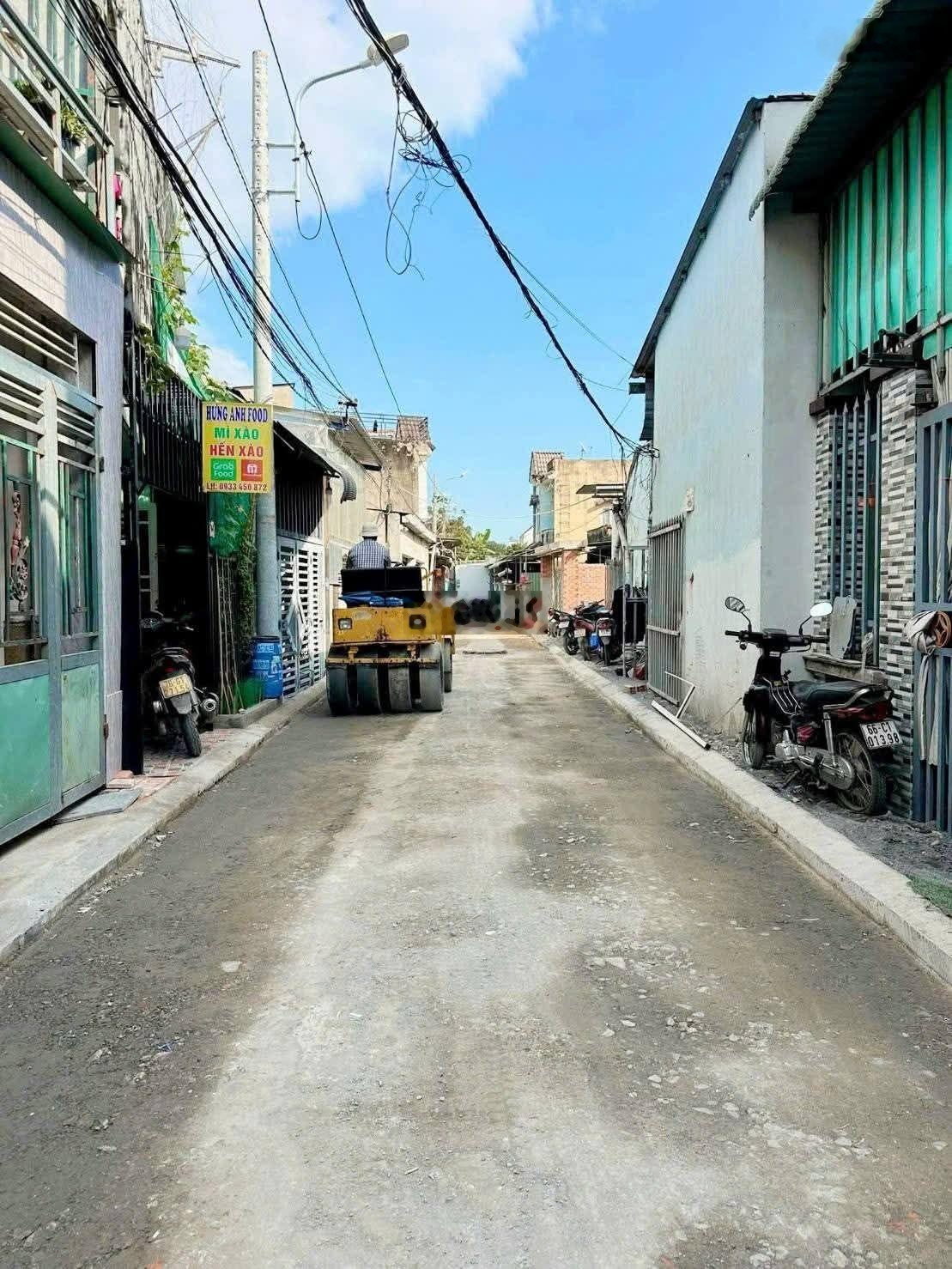 Bán nhà mới đẹp. Đông Hòa Dĩ An. Nhà hoàn công 1 trệt 1 lầu giá 6 tỷ 150. dt 110m